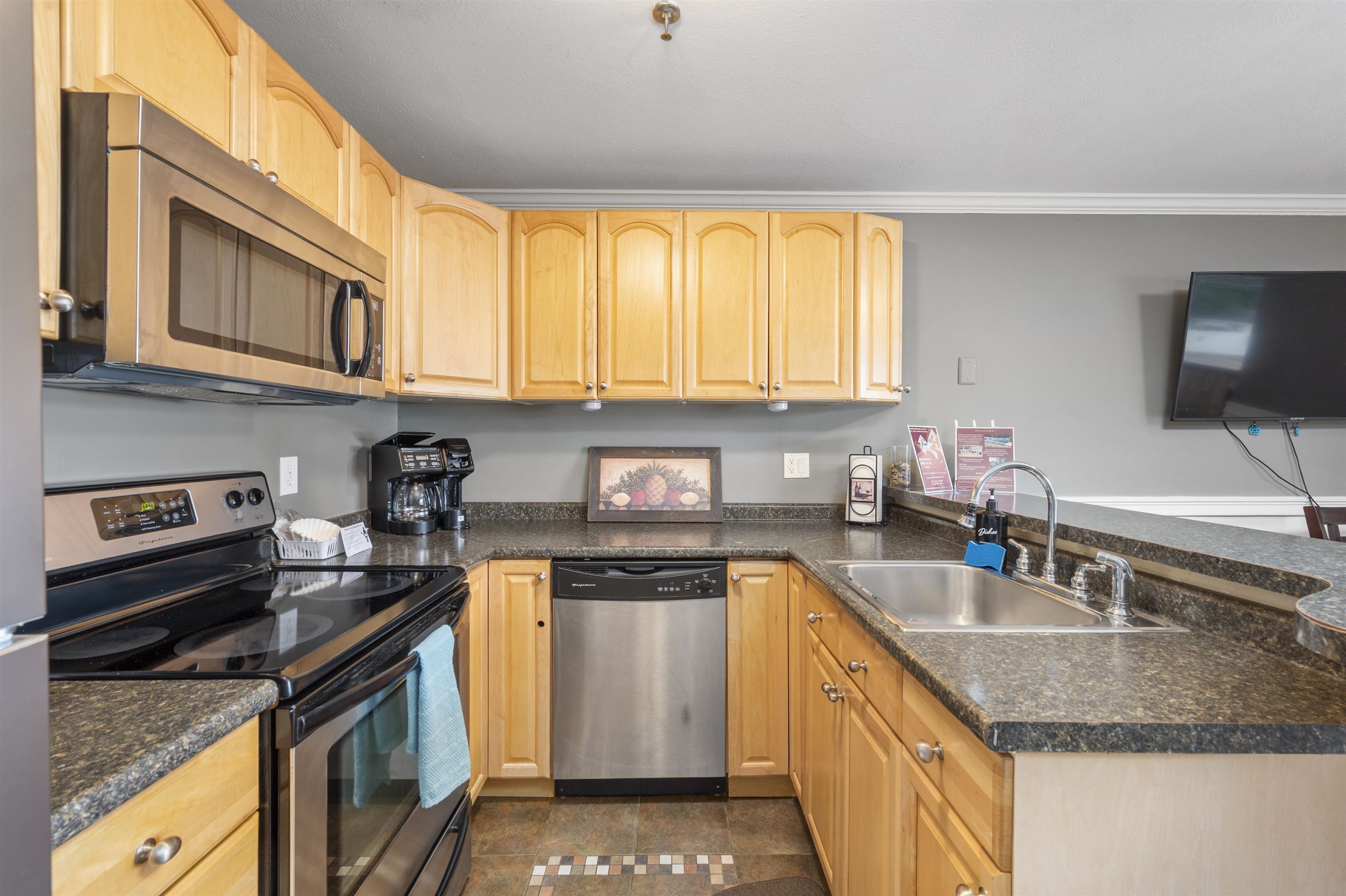 131 Lake St #220, Gilford, NH 03249