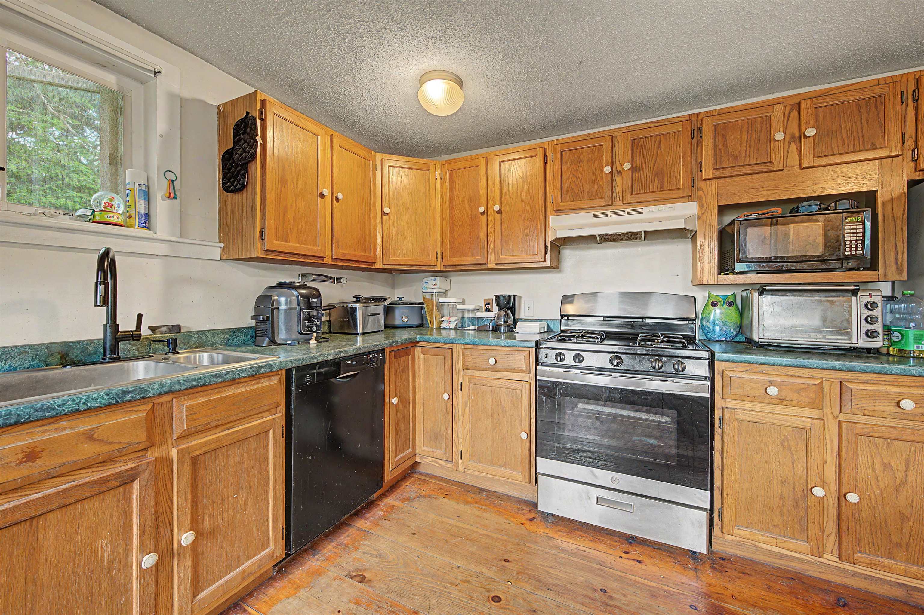893 2nd Nh Turnpike, Unity, NH 03773