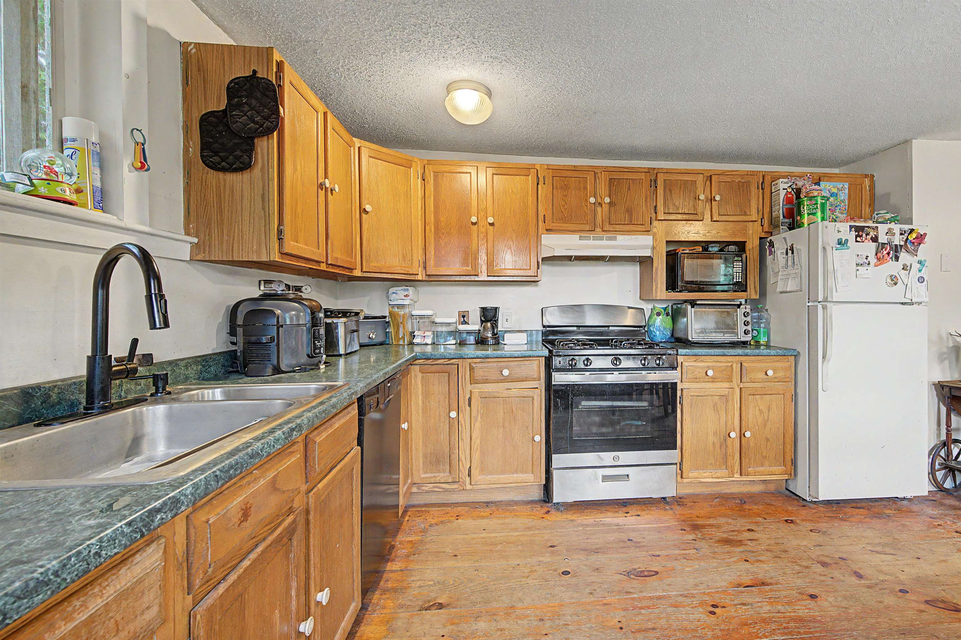 893 2nd Nh Turnpike, Unity, NH 03773
