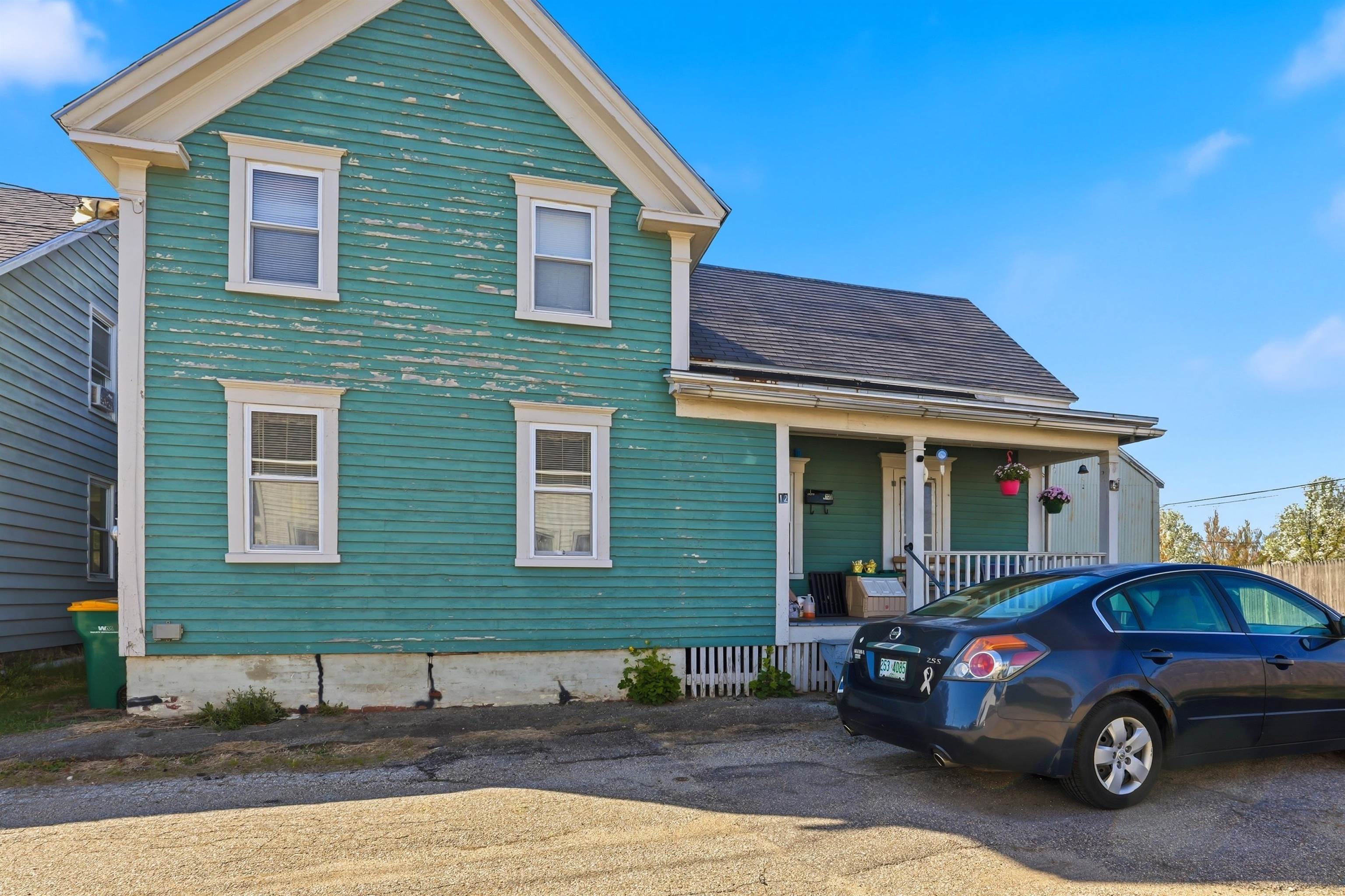 7 Wallace St, Rochester, NH 03839