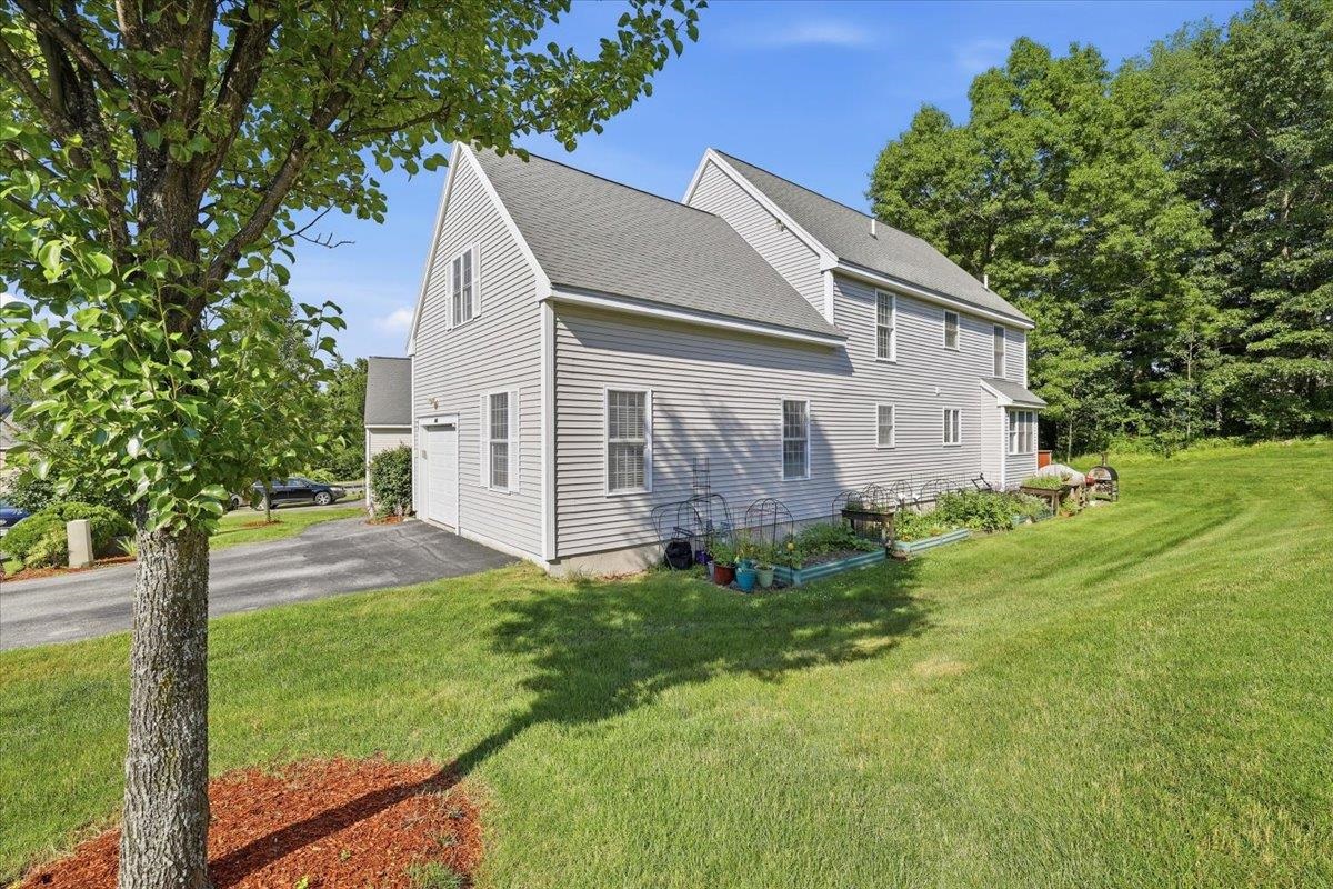 161 Forest Hill Way #43, Manchester, NH 03109