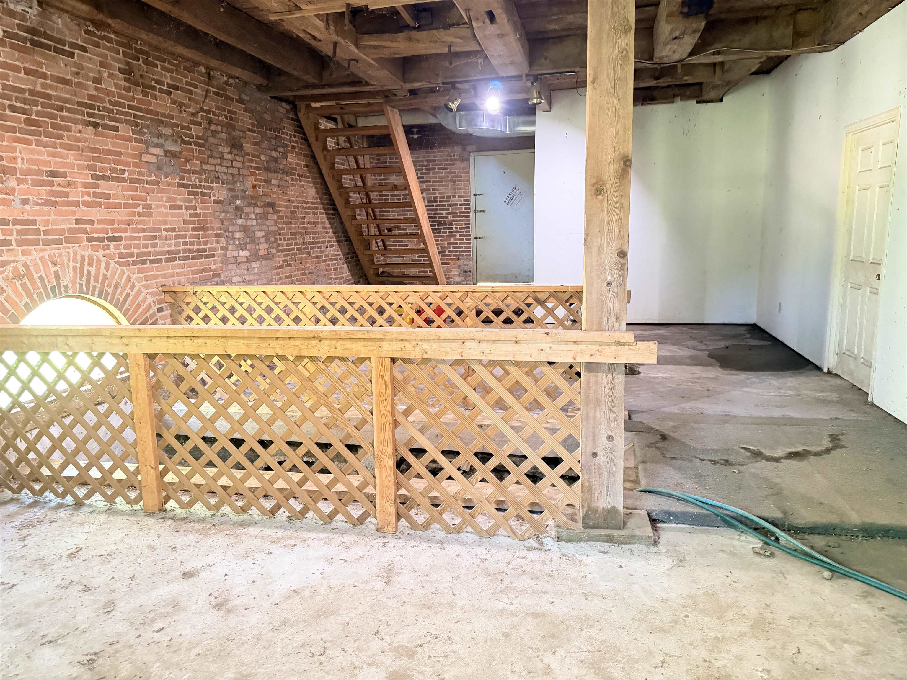 87 Mechanic St, Alstead, NH 03602