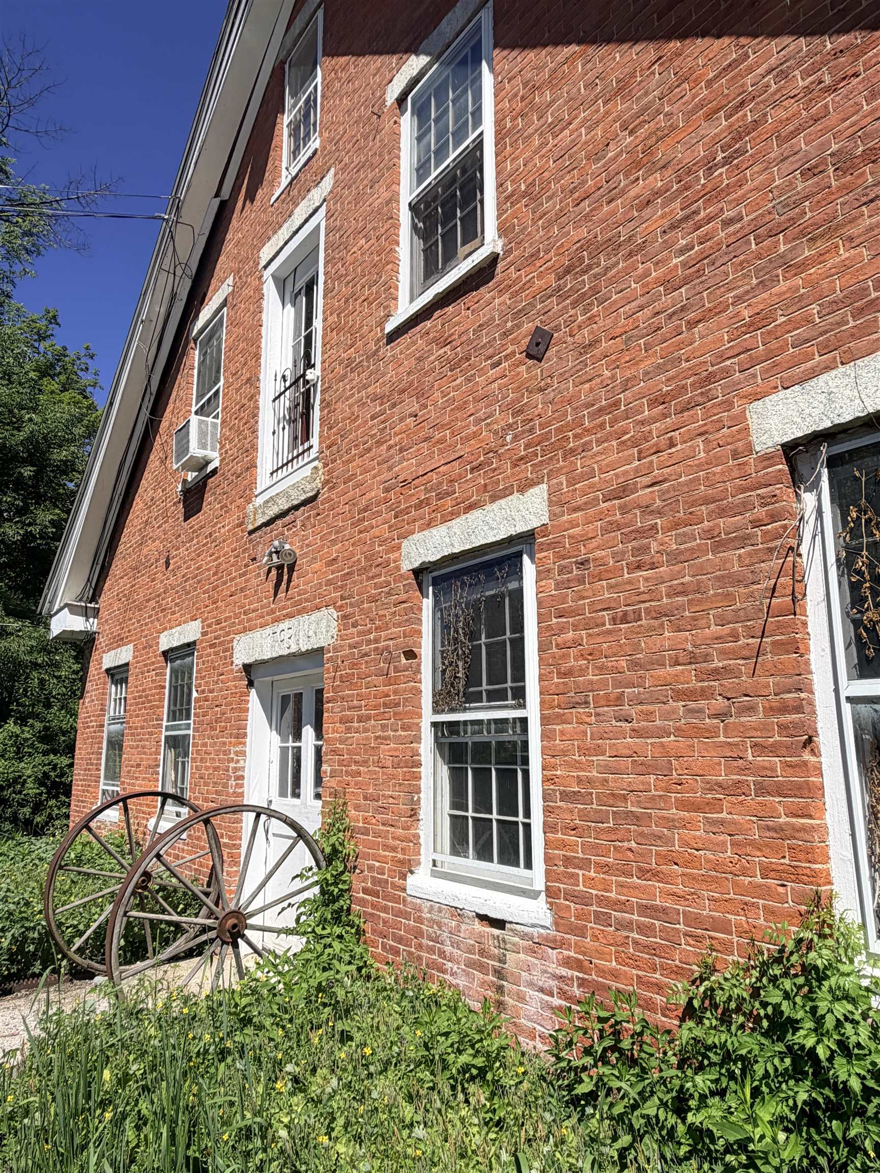 87 Mechanic St, Alstead, NH 03602