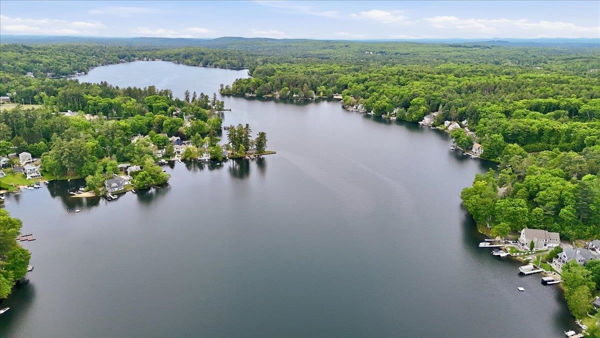 27 North Shore Rd, Windham, NH 03087