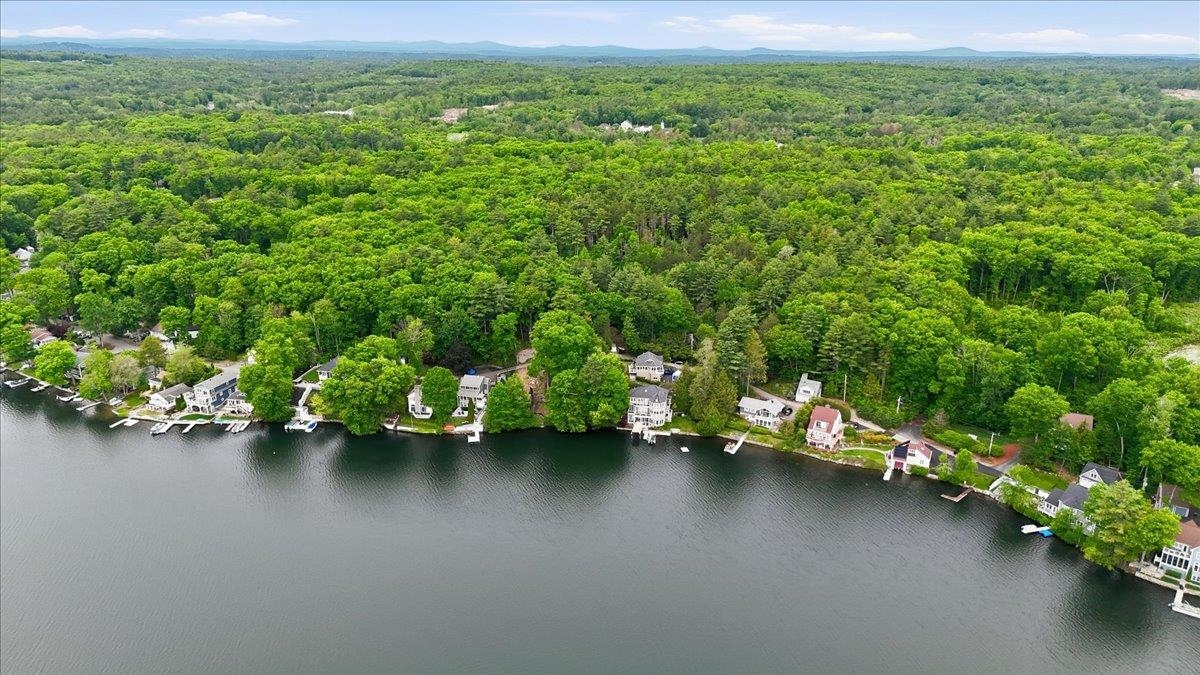 27 North Shore Rd, Windham, NH 03087