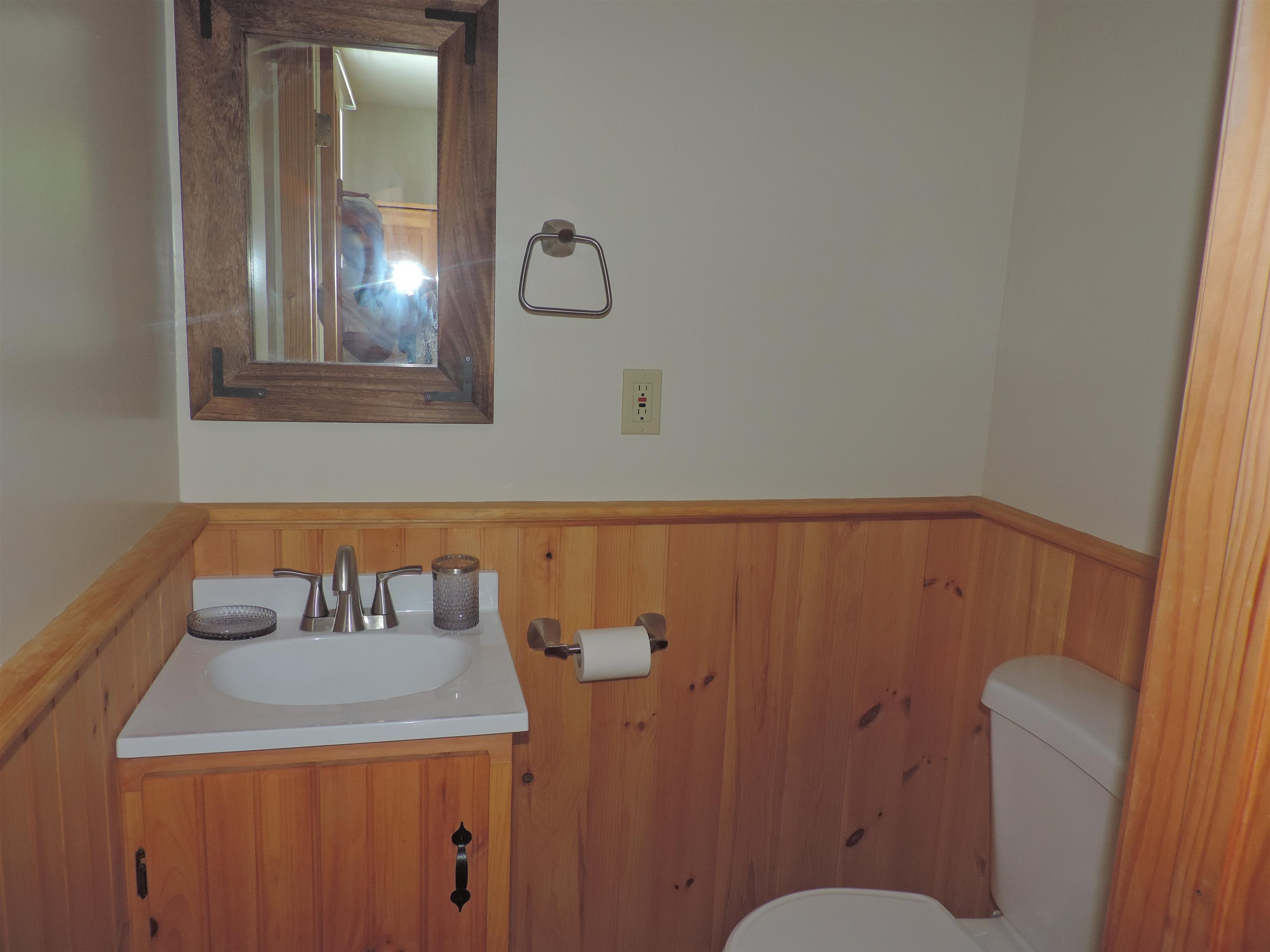 143 Lakeside Dr, Fitzwilliam, NH 03447