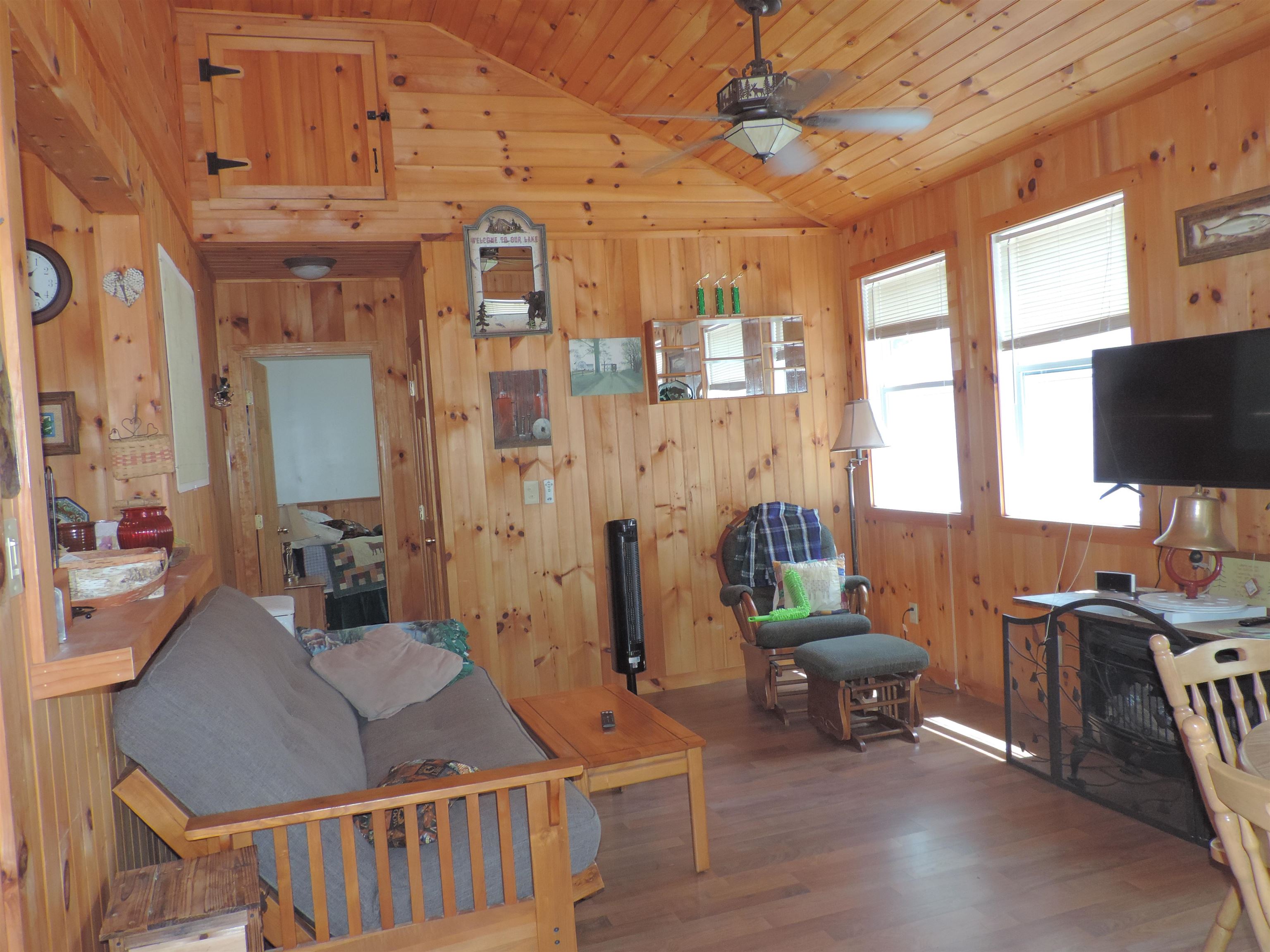 143 Lakeside Dr, Fitzwilliam, NH 03447