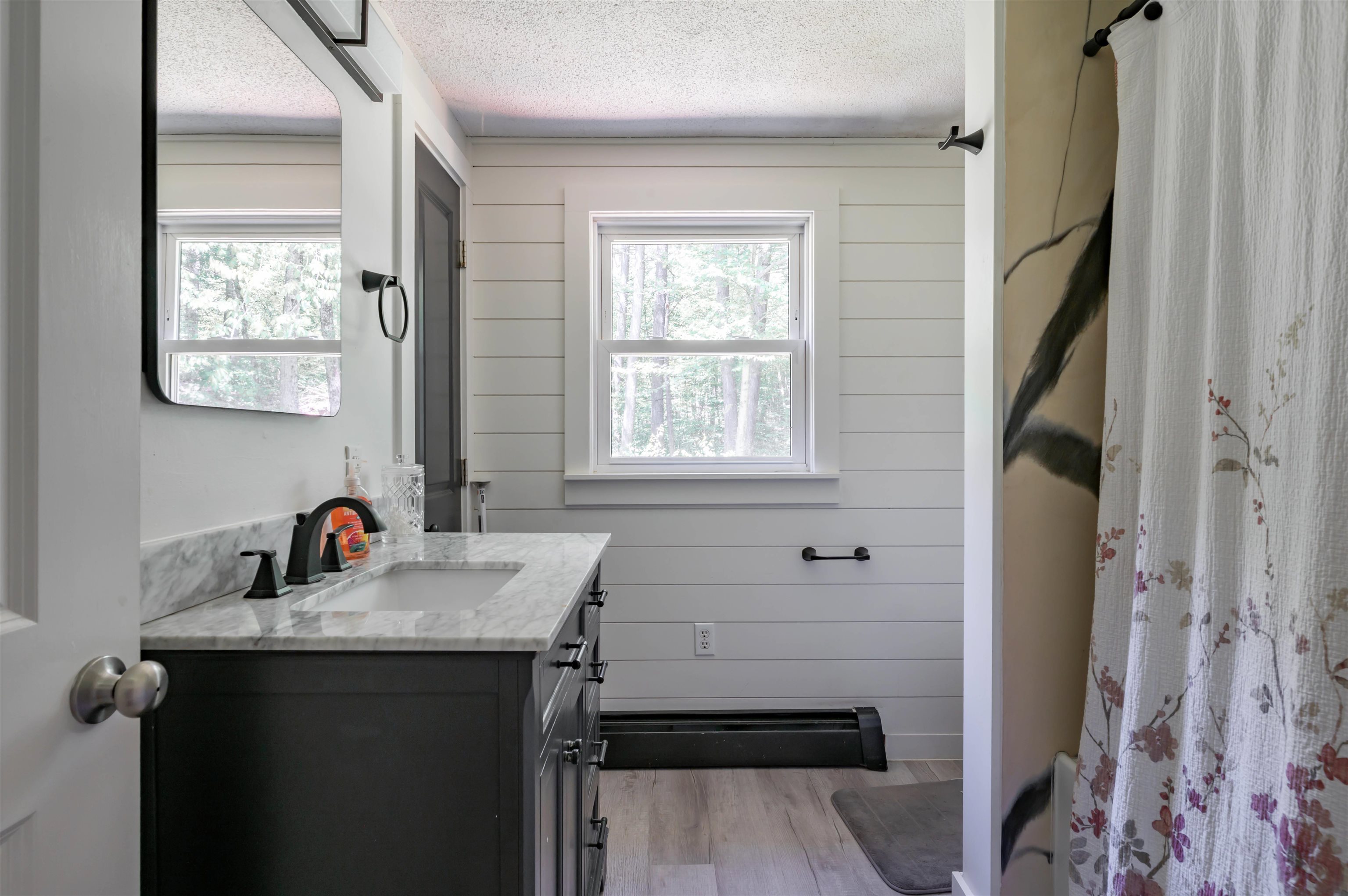 215 Fox Farm Rd, New Ipswich, NH 03071