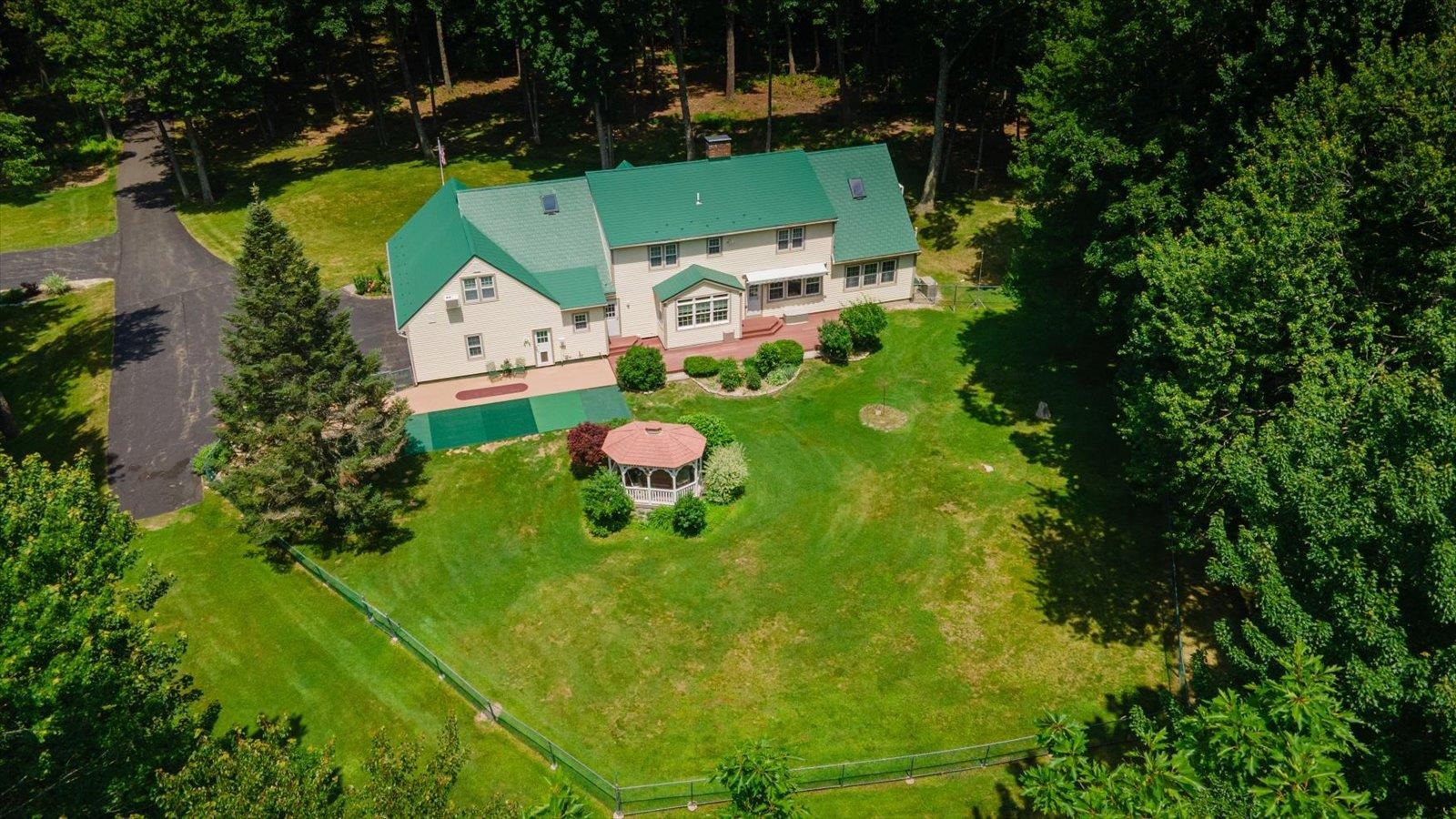 185 Thomas Rd, Rindge, NH 03461