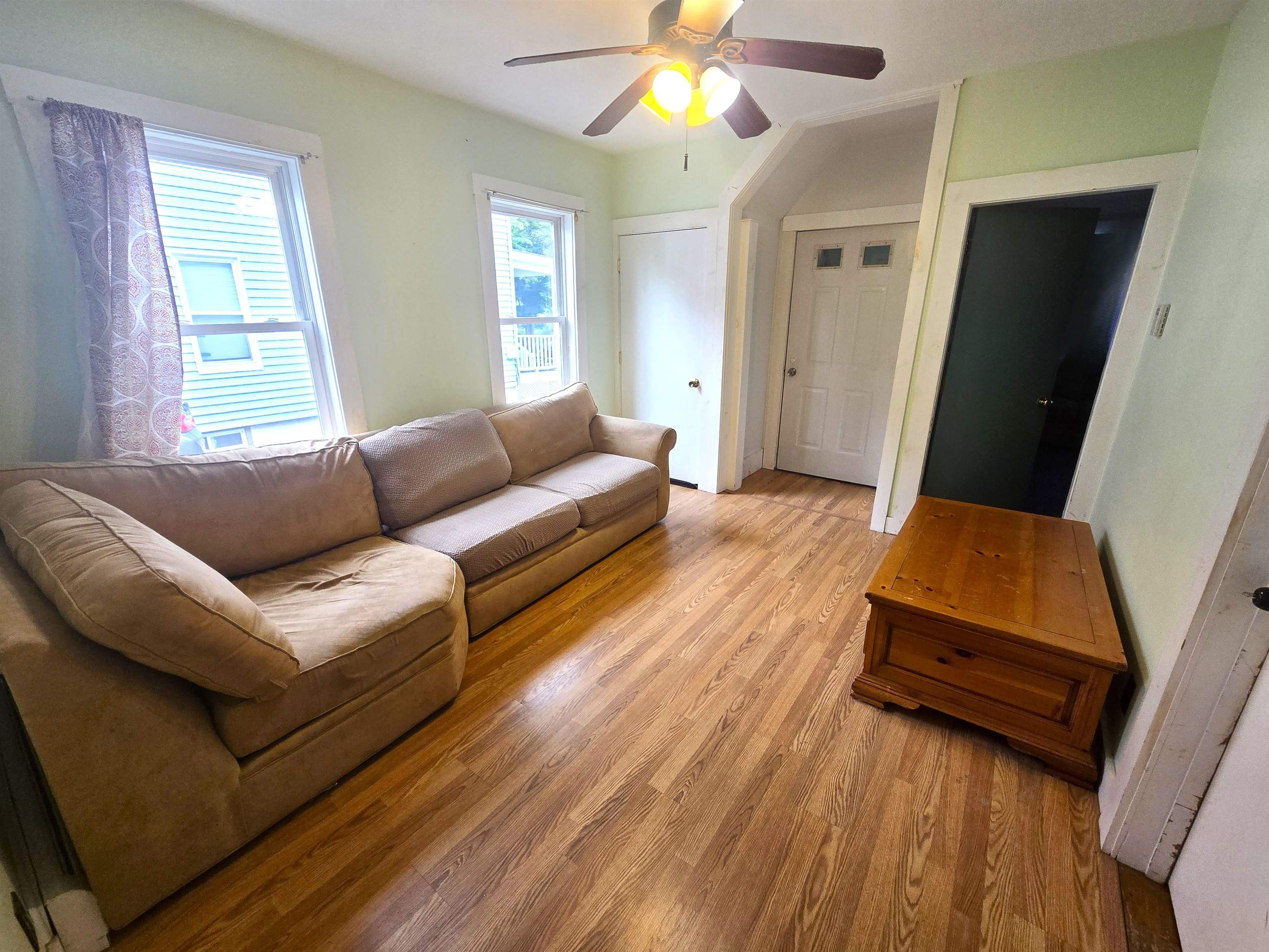 Unit 1 Living Room 25673397