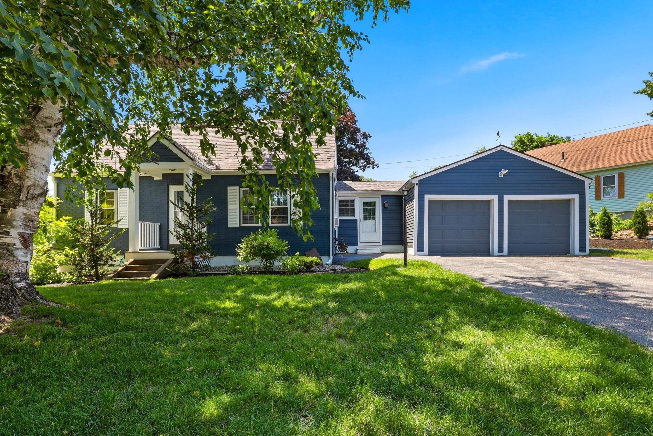49 Aurore Ave, Manchester, NH 03109