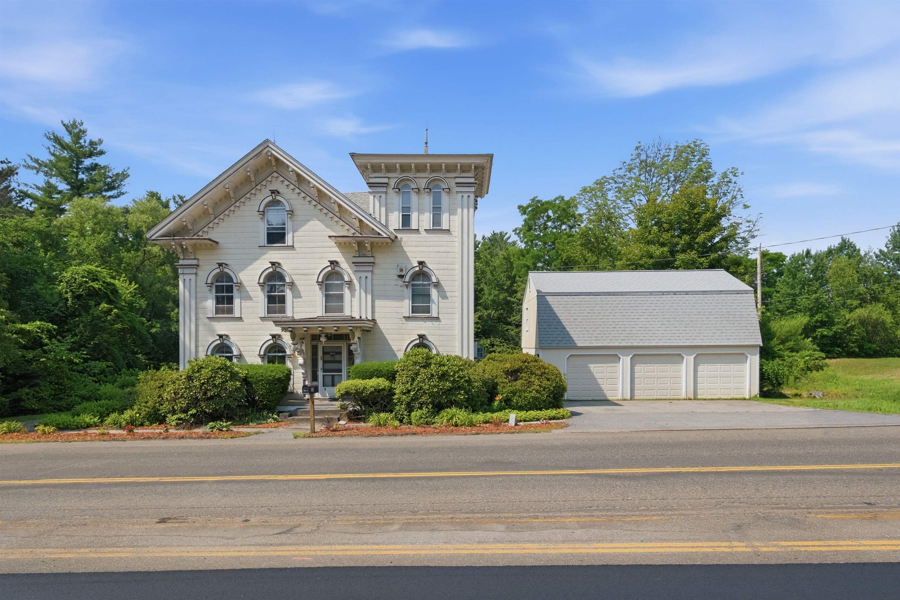 386 Pembroke St, Pembroke, NH 03275