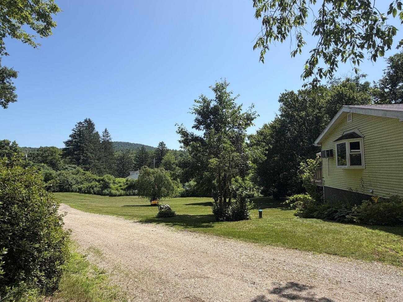 23 Jackson Dr, Hinsdale, NH 03451
