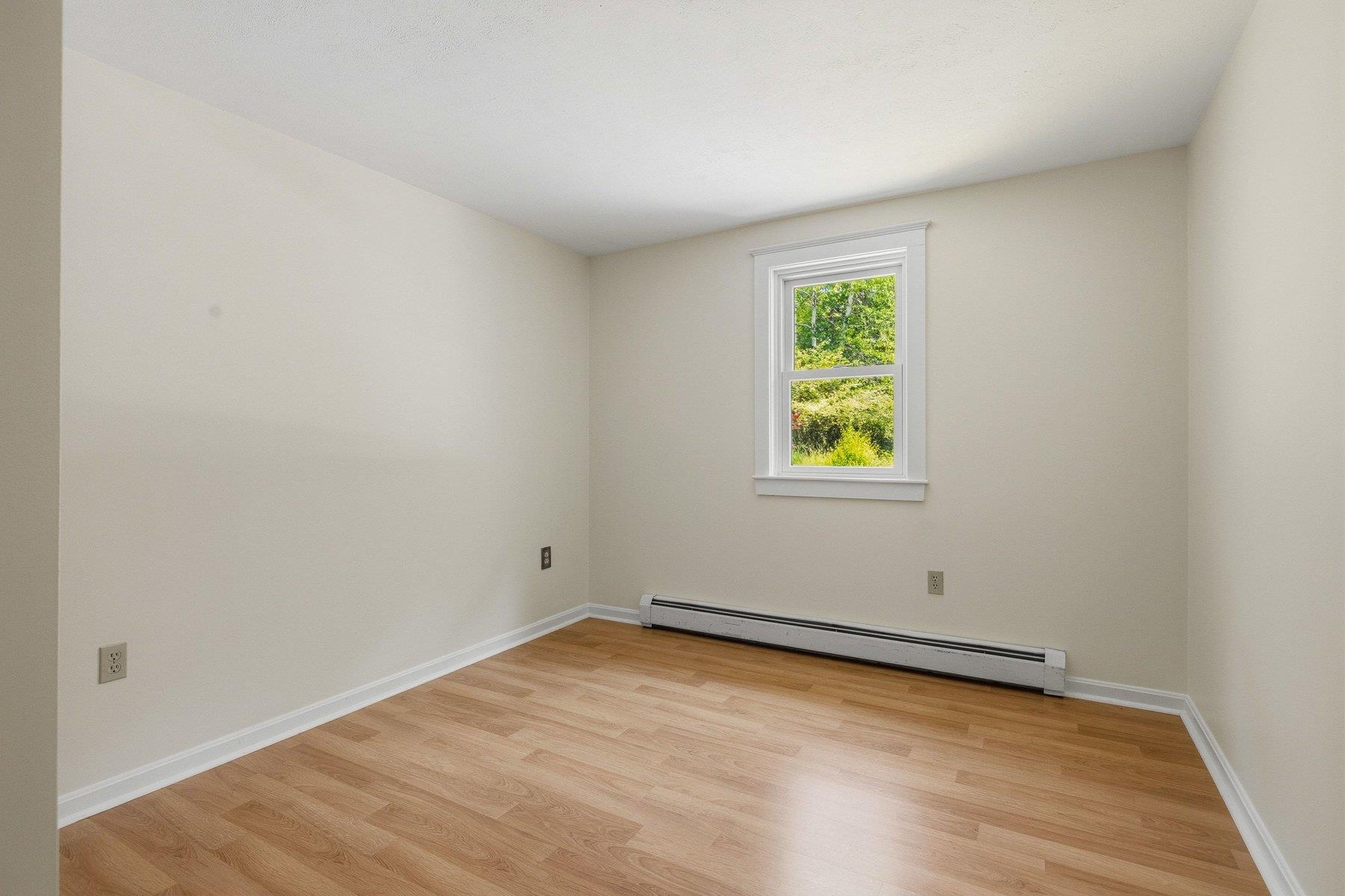 35 Stevens Hill Rd, Nottingham, NH 03290
