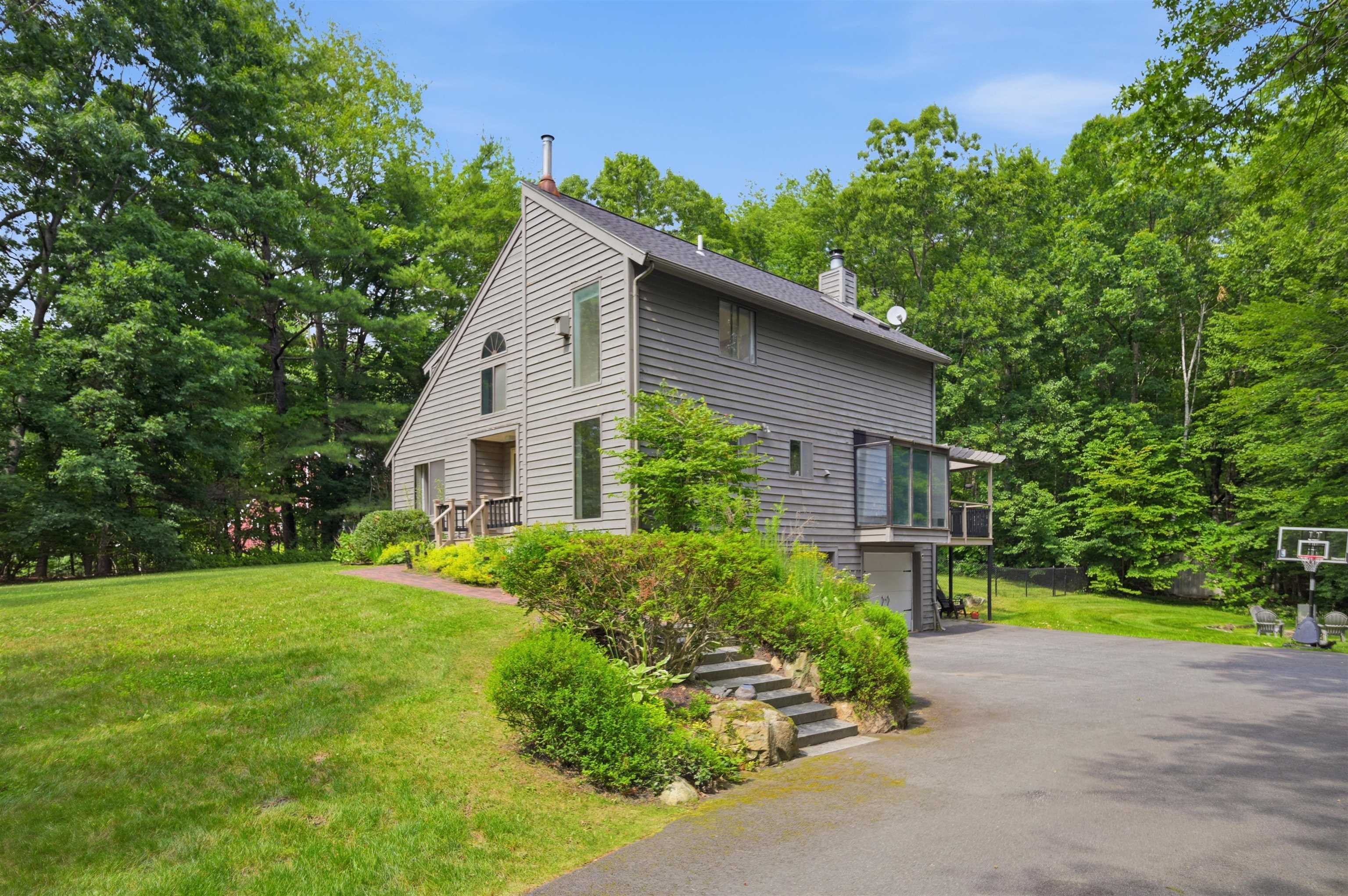 76 Harper Ridge Rd, Hampstead, NH 03826