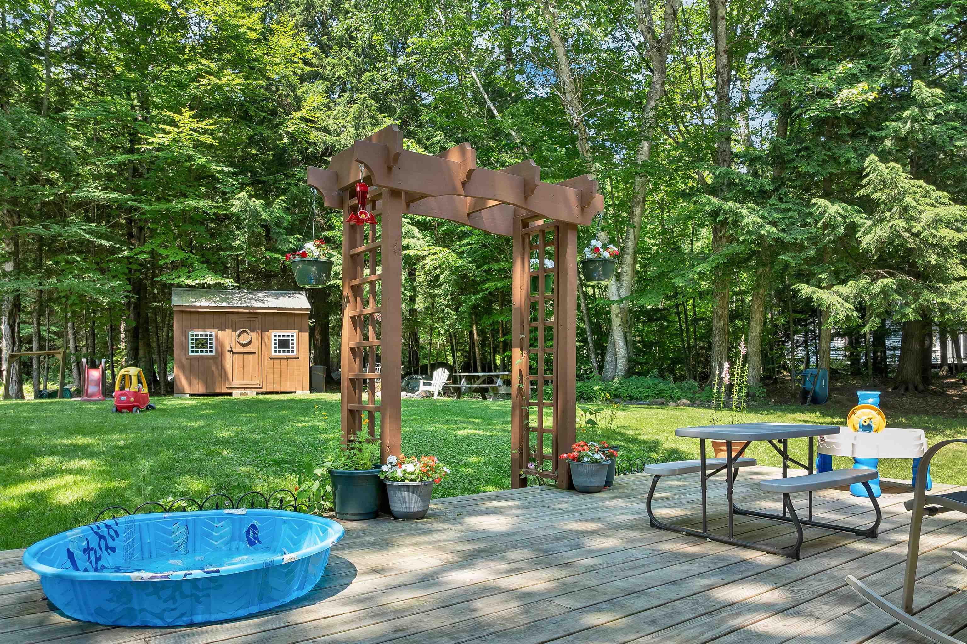 5 Downing Dr, Woodstock, NH 03262