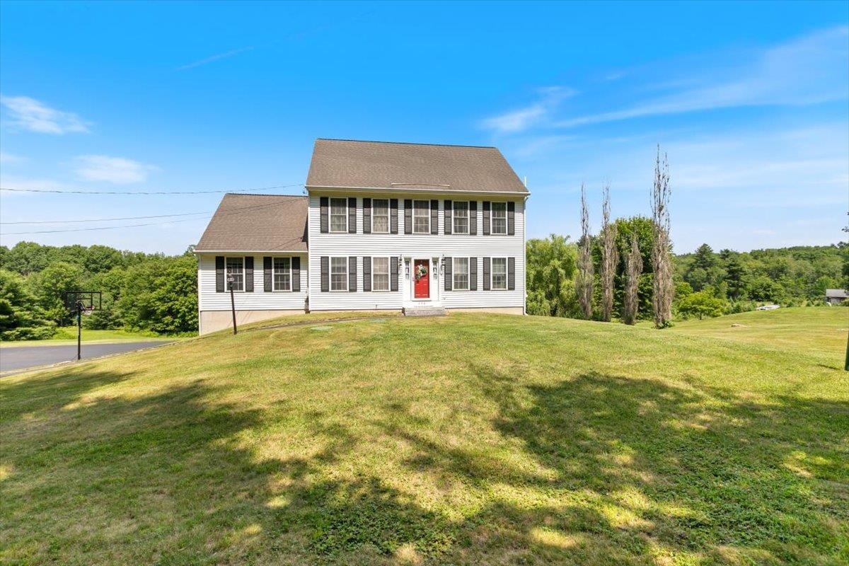 248 Grant Rd, Newmarket, NH 03857