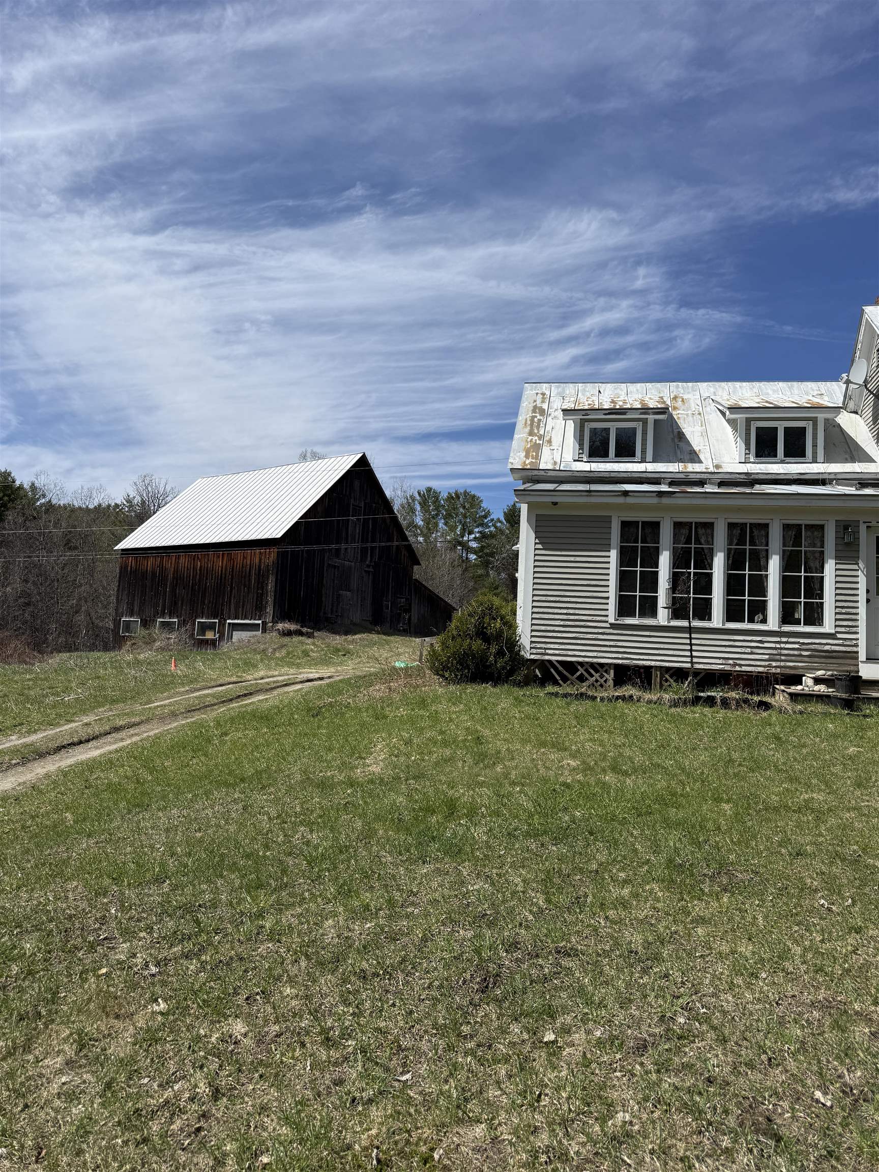 Photo 3 of Single family home for sale at 137 Foundry Rd, Tunbridge, VT 05077 | MLS# 5098069 | Listing updated on 2026-10-02