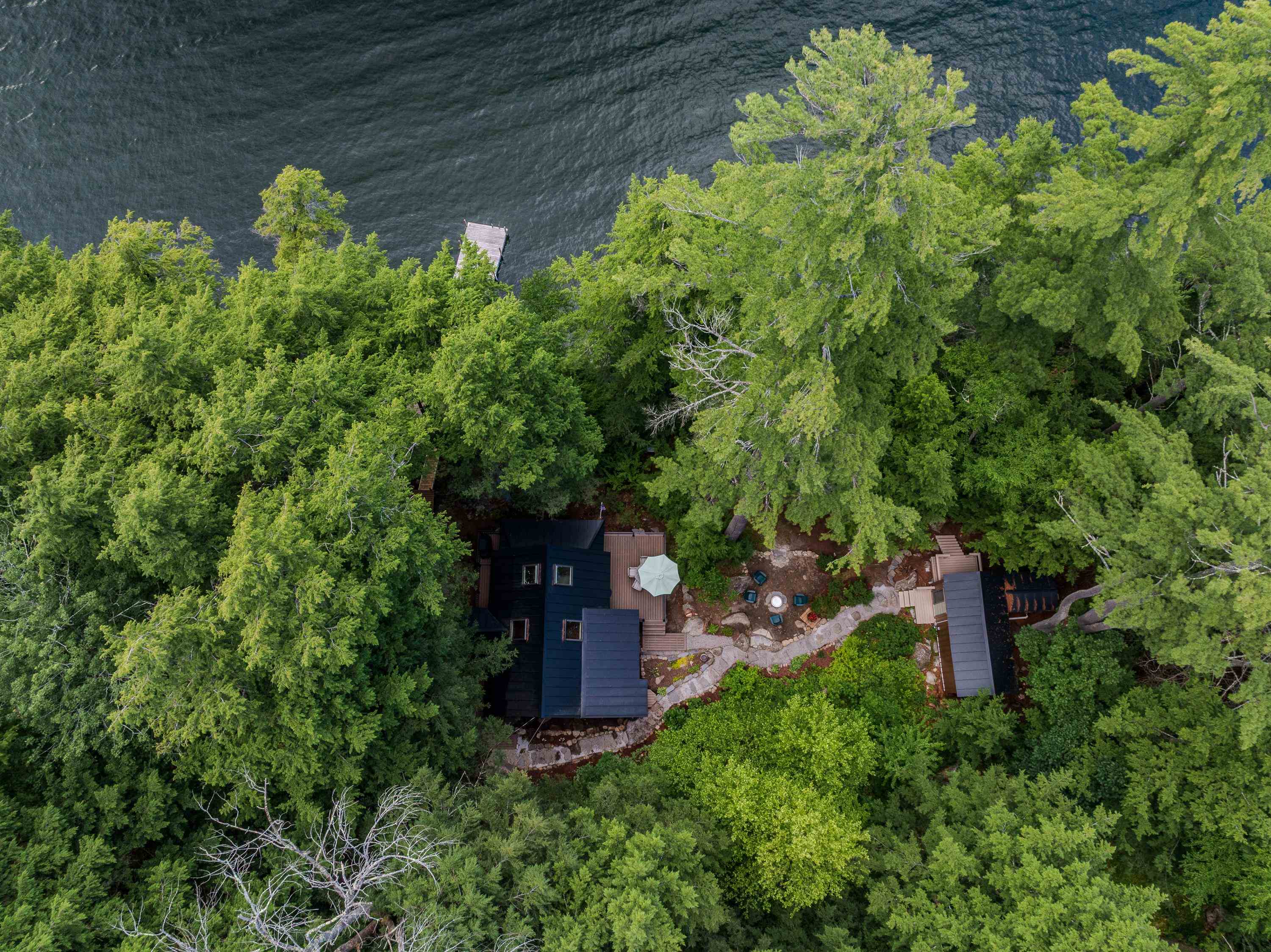 16 Hemlock Way, Holderness, NH 03245