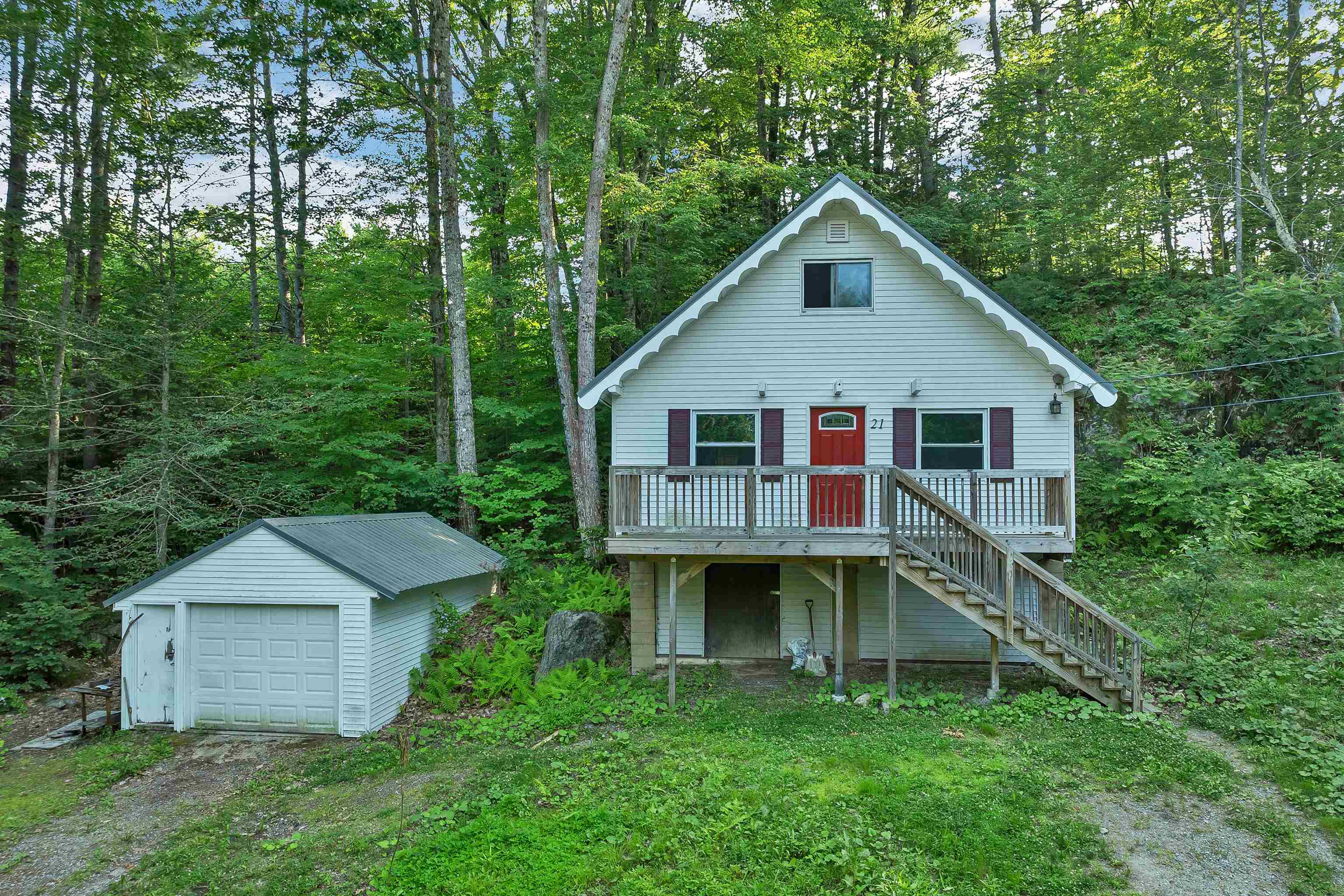 21 Birch Tree Ln, Hillsborough, NH 03244