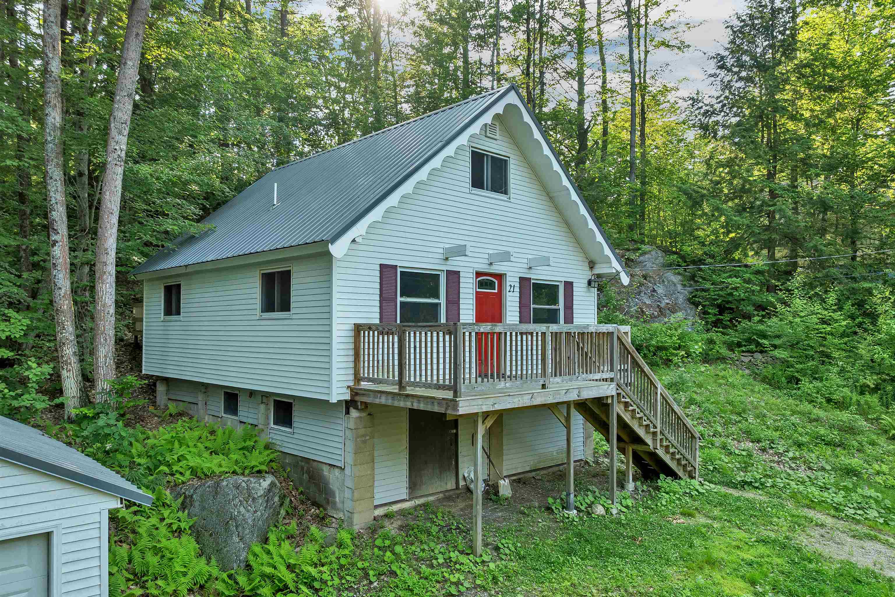 21 Birch Tree Ln, Hillsborough, NH 03244