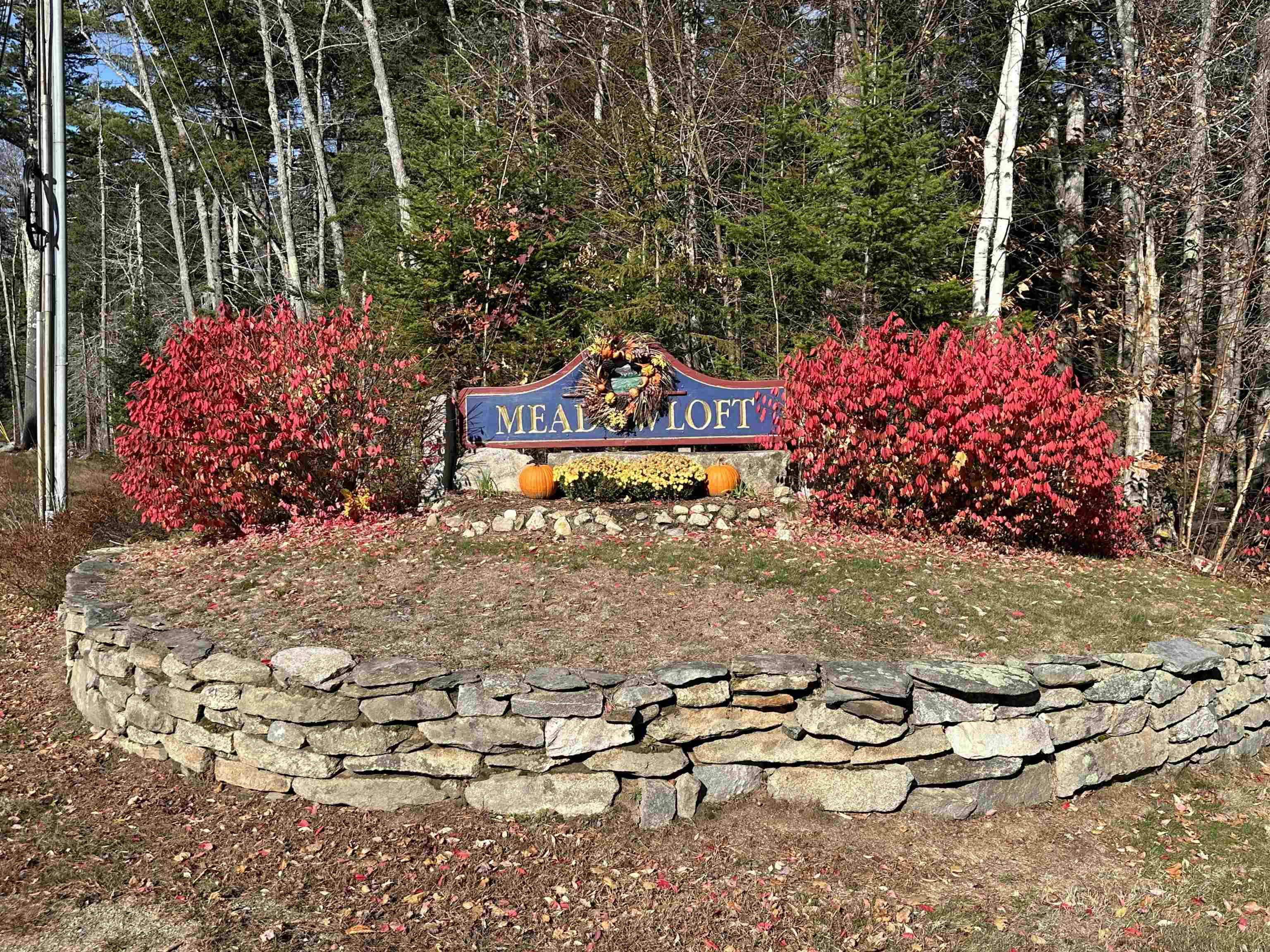 Glade Cir, Campton, NH 03223
