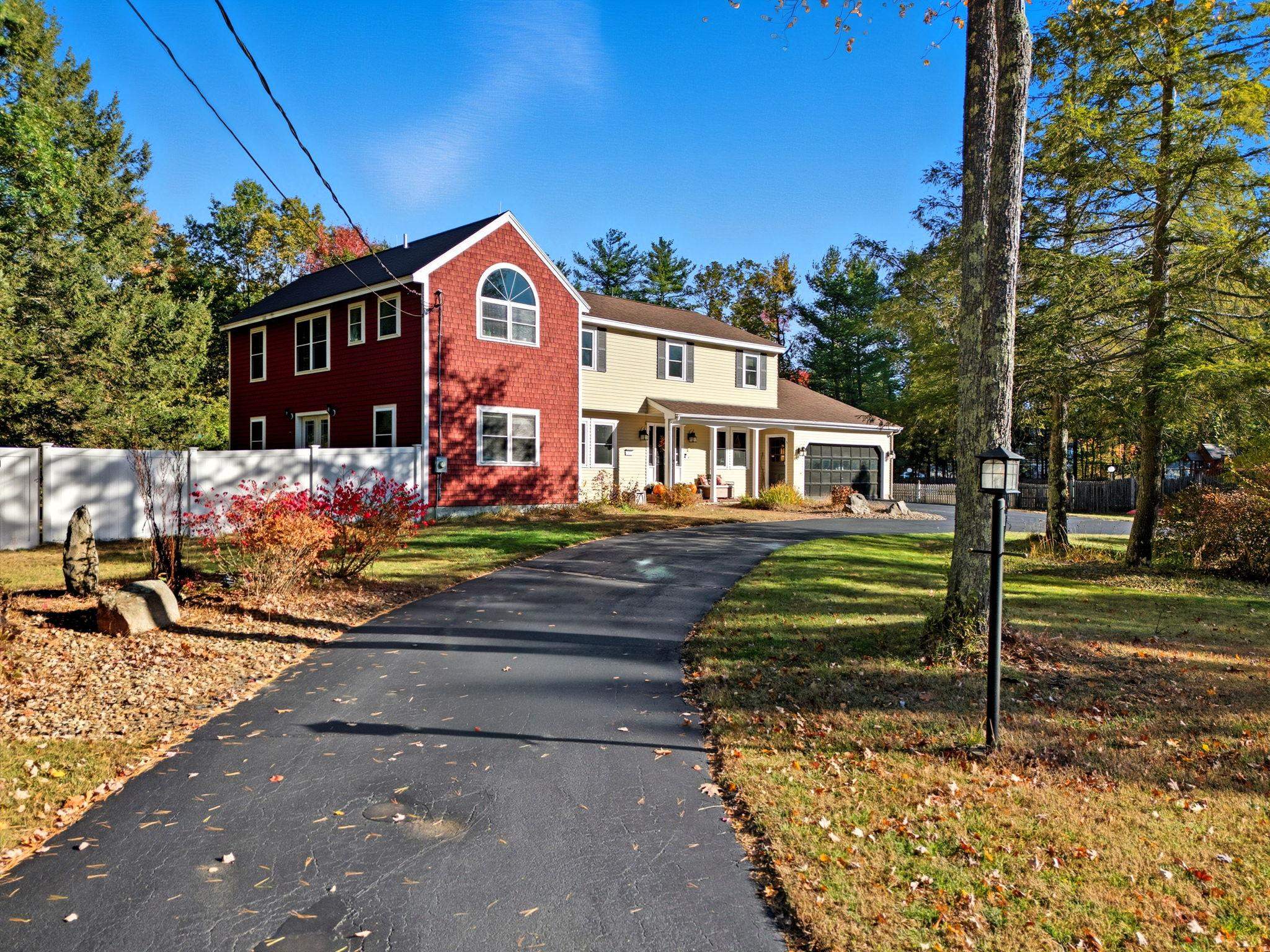 11 Wendover Way, Bedford, NH 03110