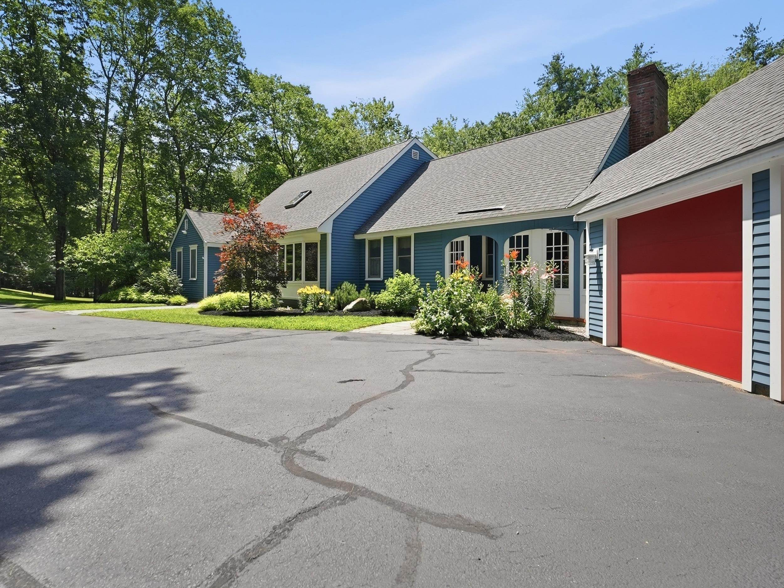 3 Indian Ridge Rd, Atkinson, NH 03811