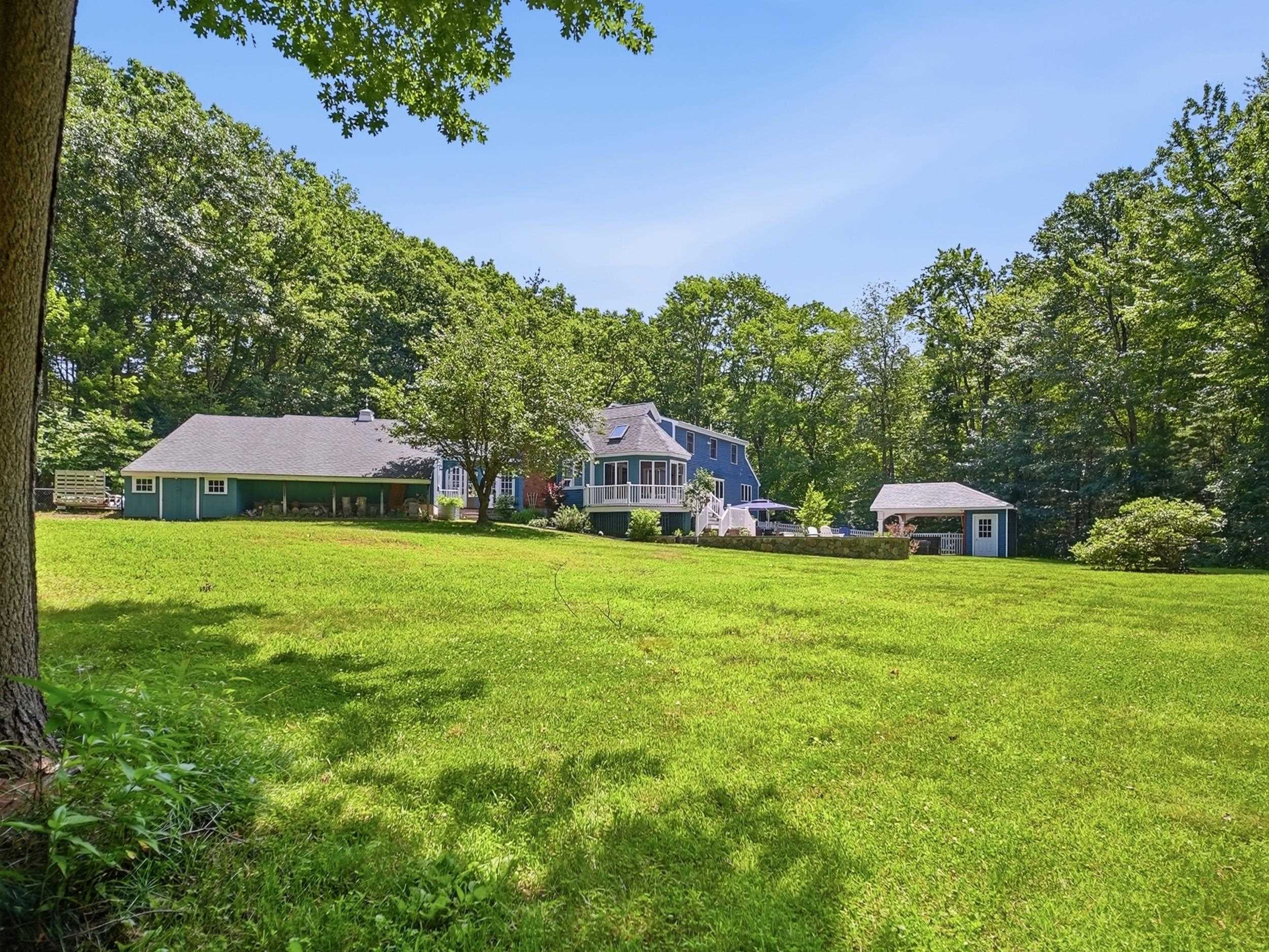 3 Indian Ridge Rd, Atkinson, NH 03811