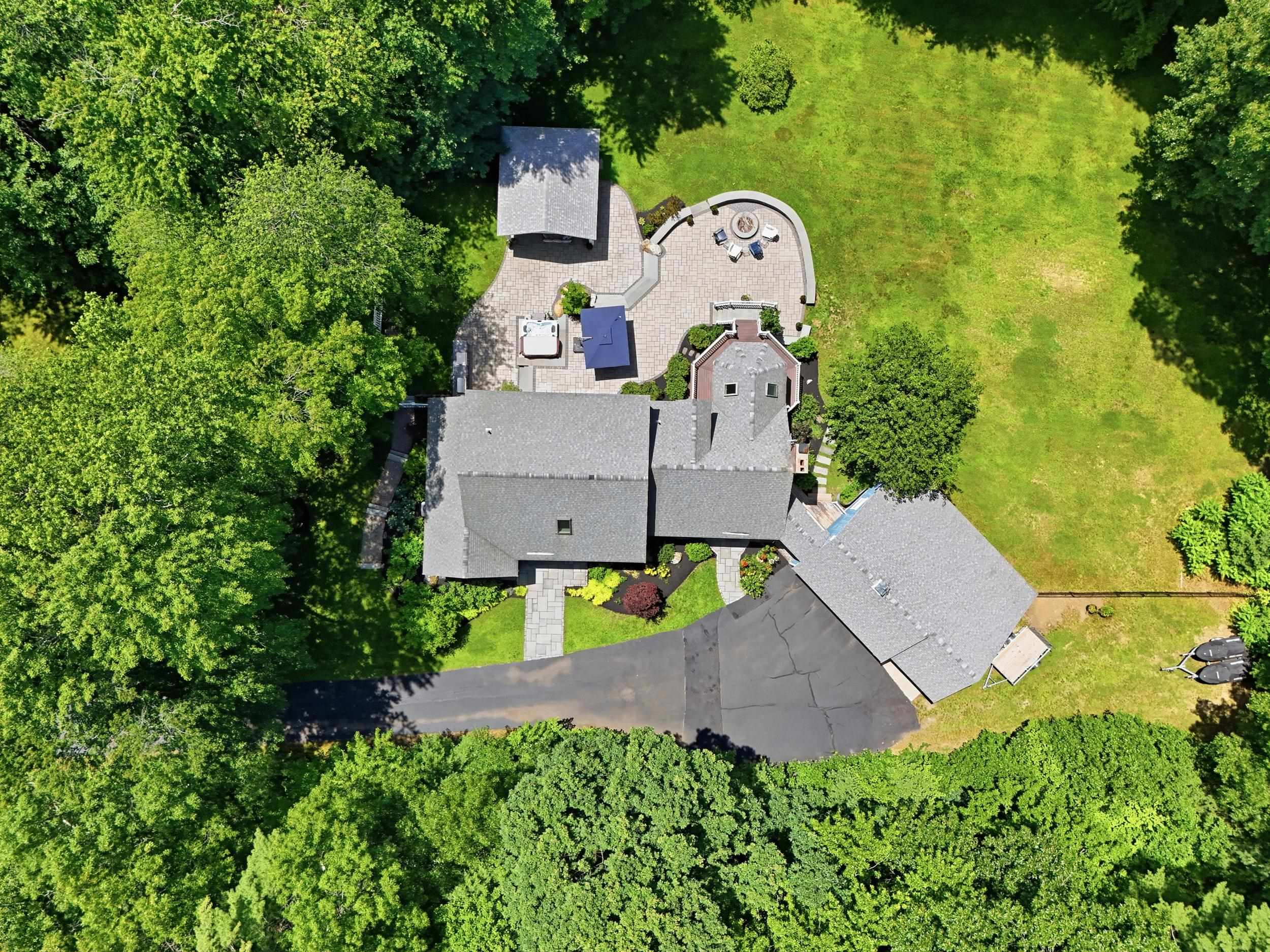 3 Indian Ridge Rd, Atkinson, NH 03811