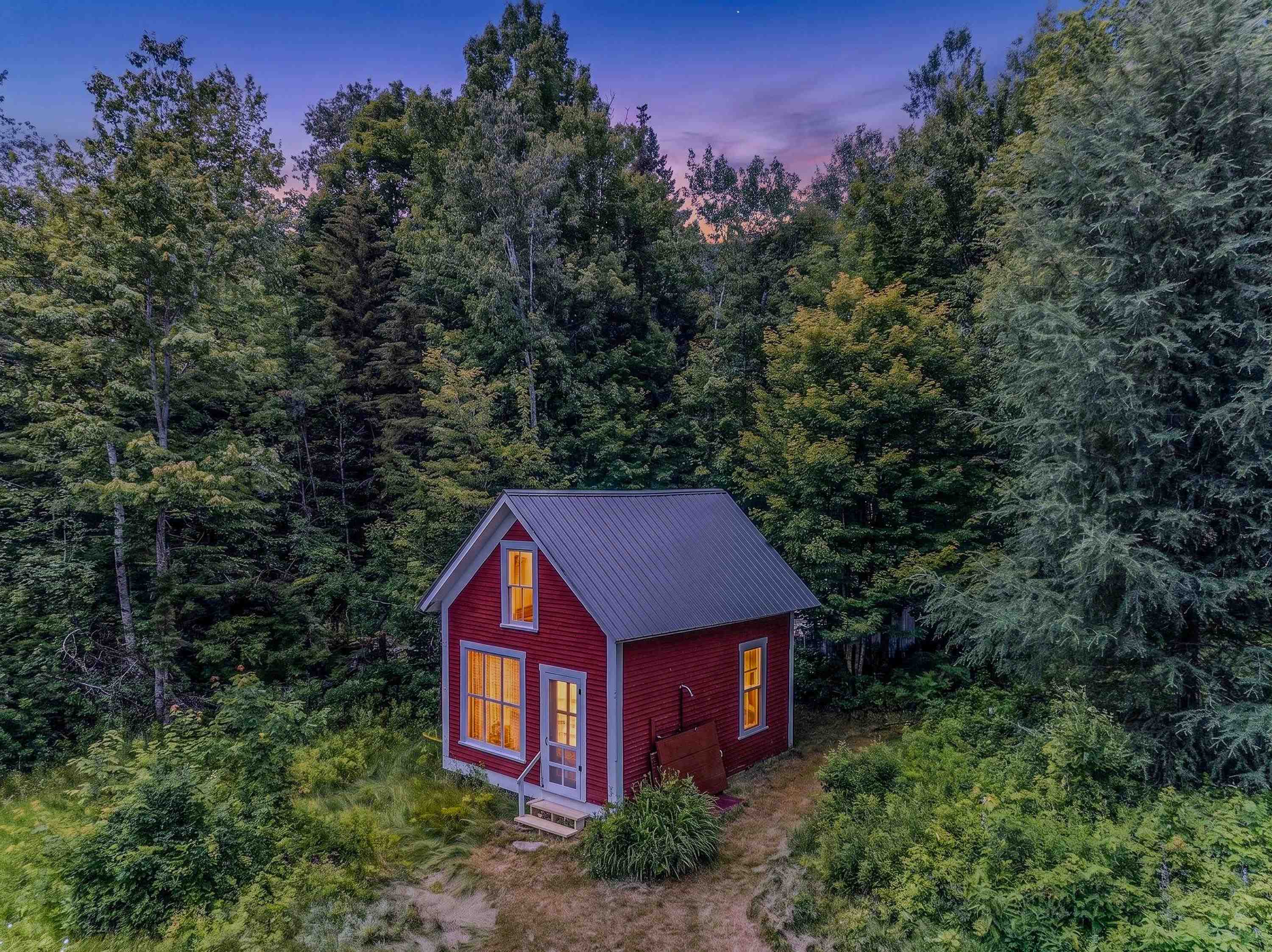 145 Ingerson Rd, Jefferson, NH 03583