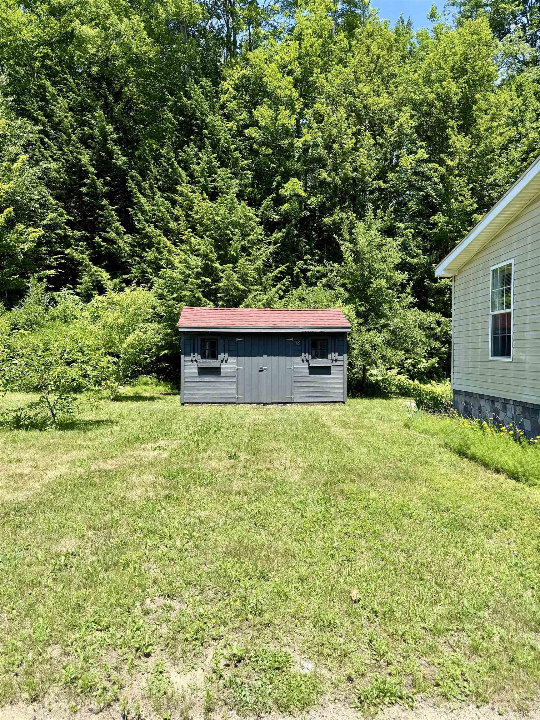 58 Ivy Ln, Farmington, NH 03835
