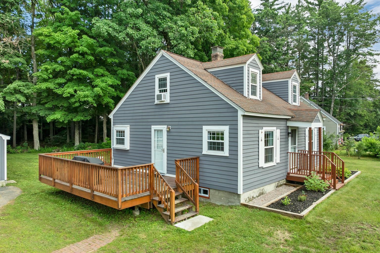 12 Mountain View Dr, Hill, NH 03243
