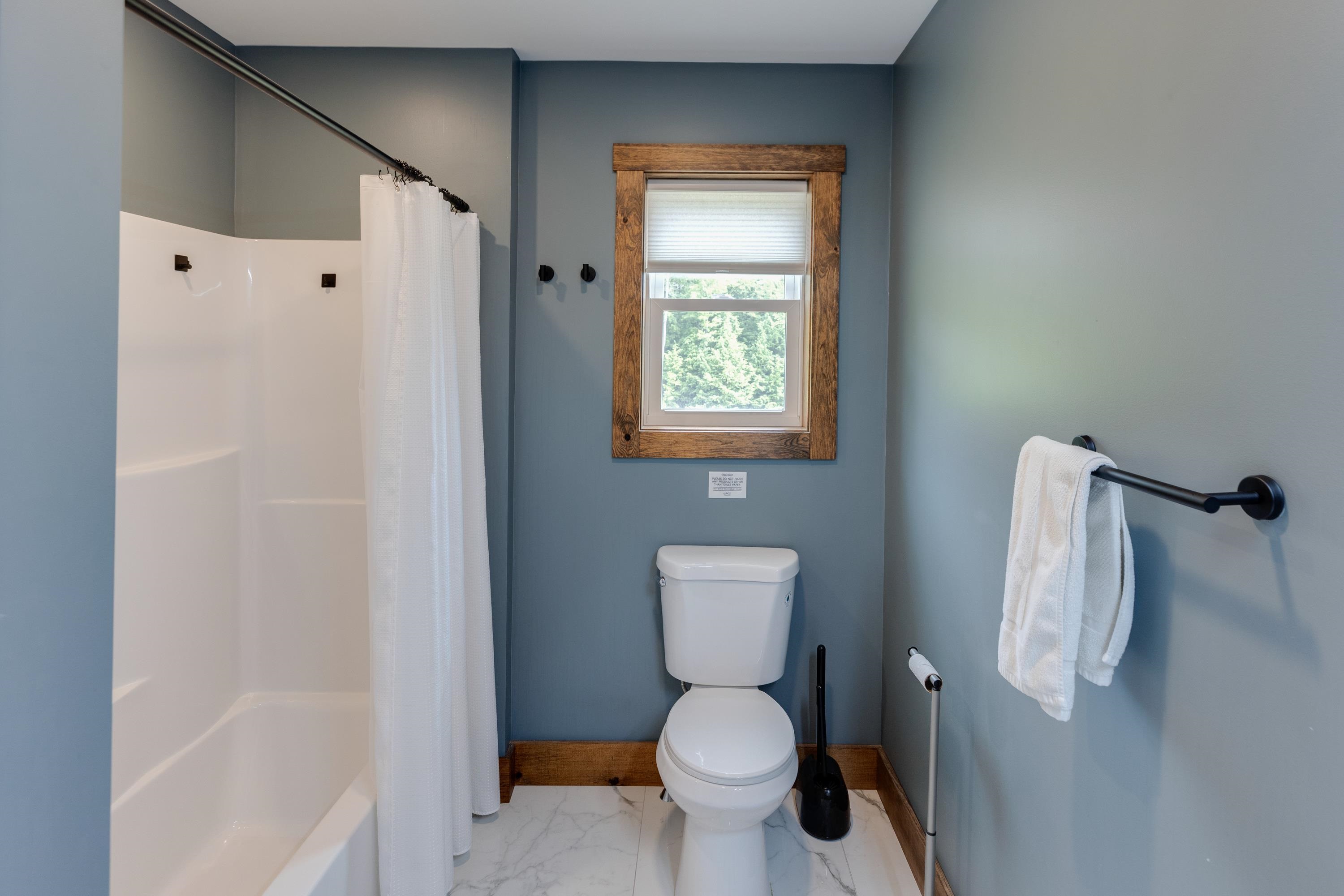 82 Centennial Way, Thornton, NH 03285