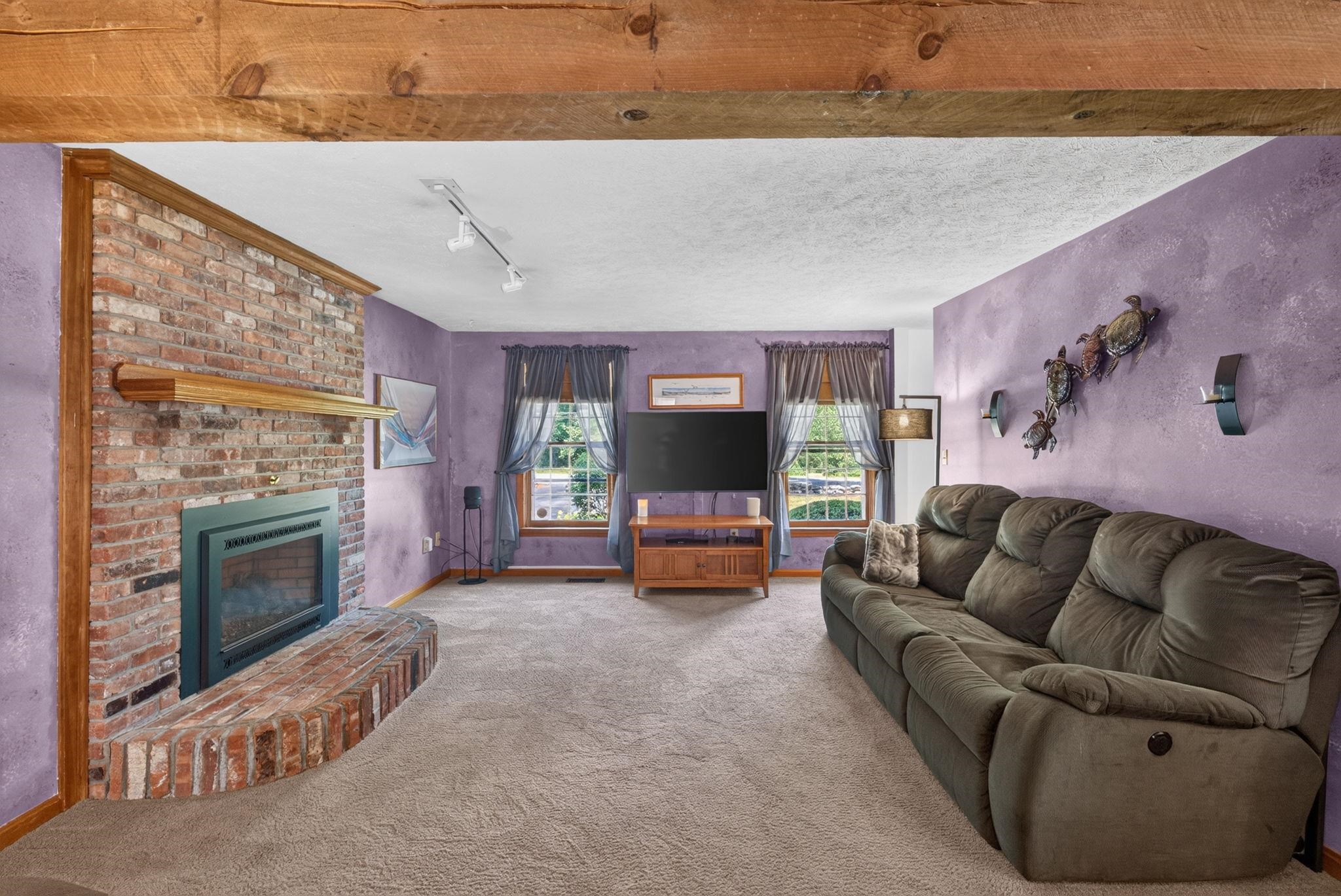 177 Ridge Rd, Nashua, NH 03062