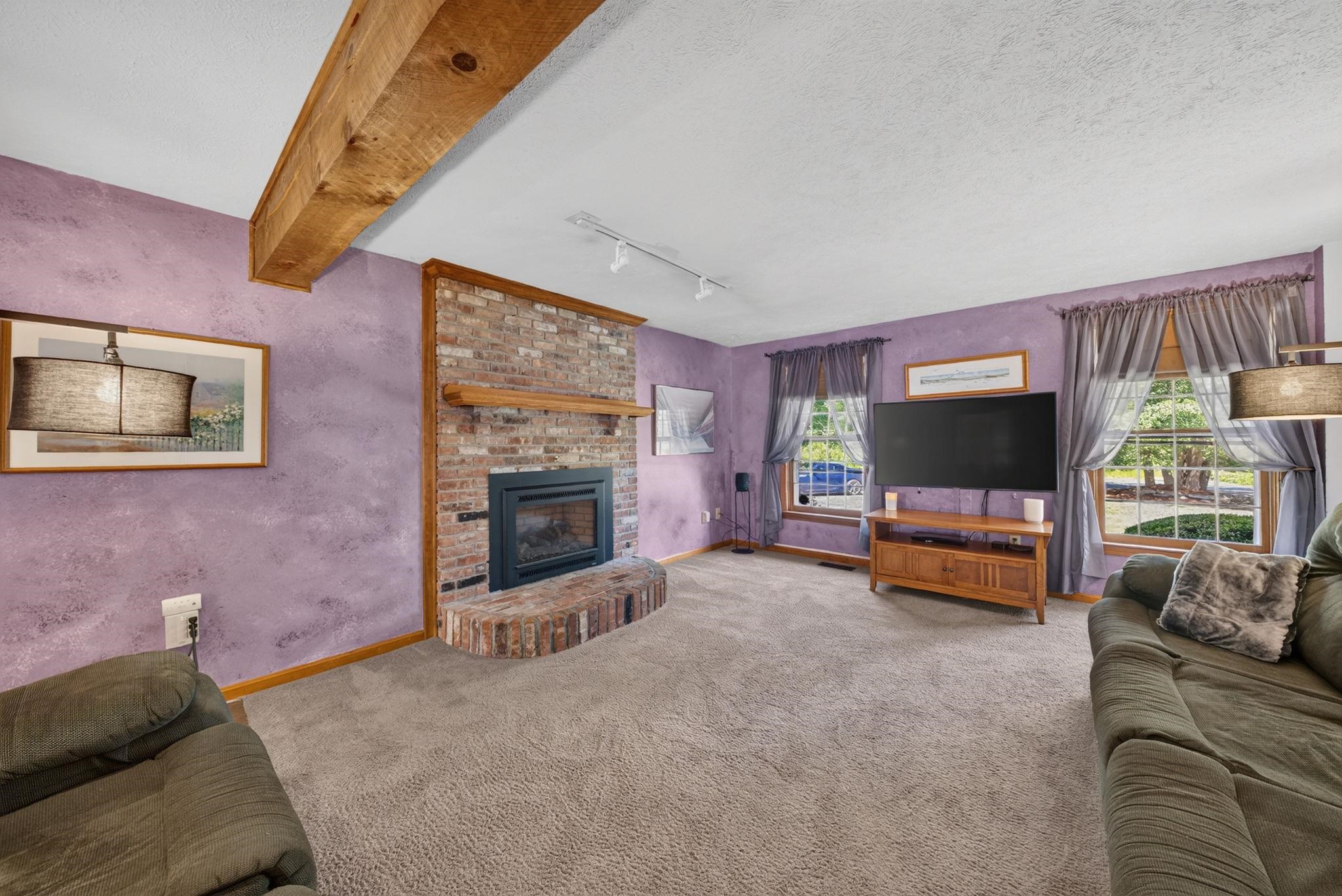 177 Ridge Rd, Nashua, NH 03062