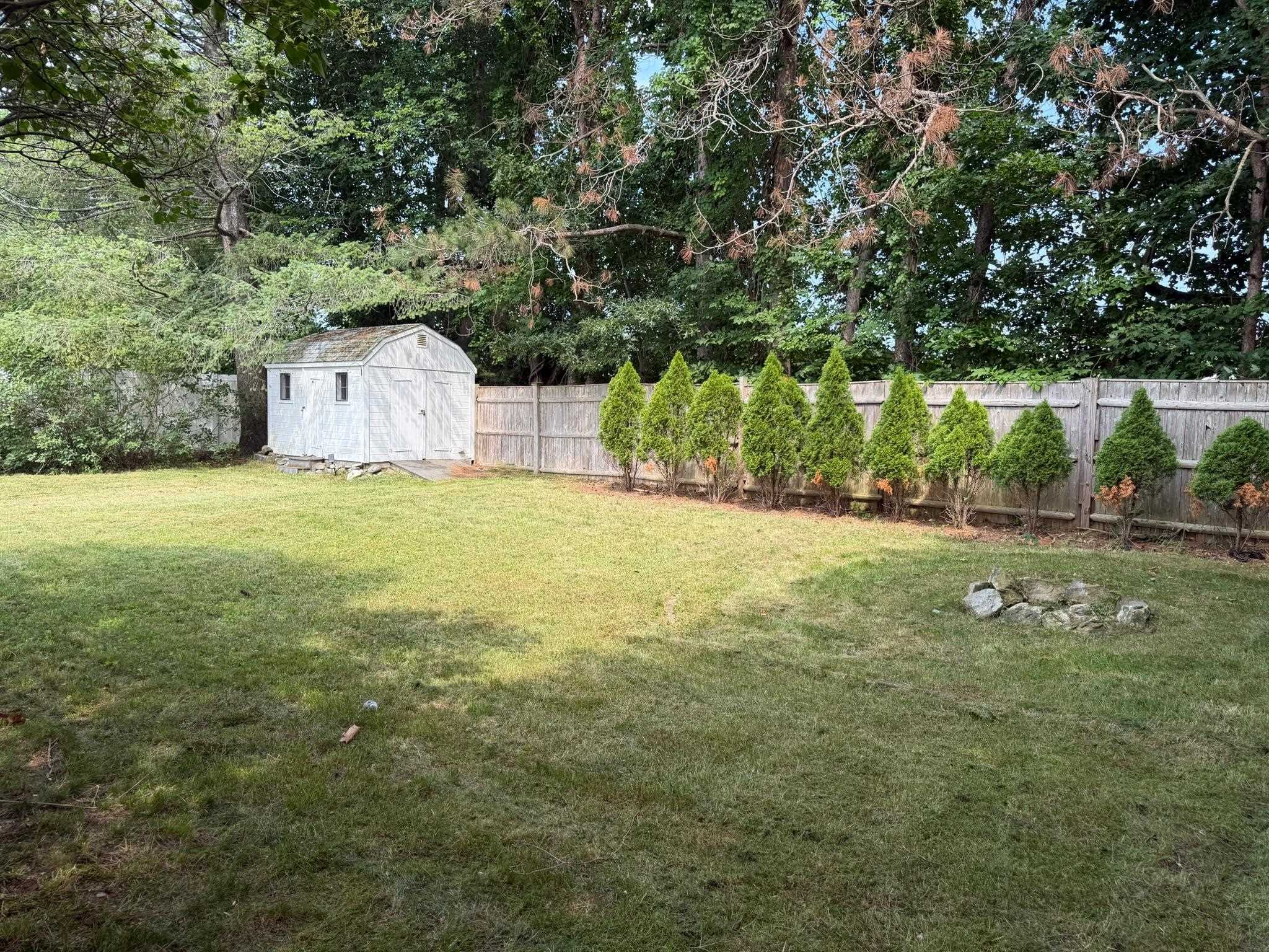 10 Ruth Ln, Hampton, NH 03842
