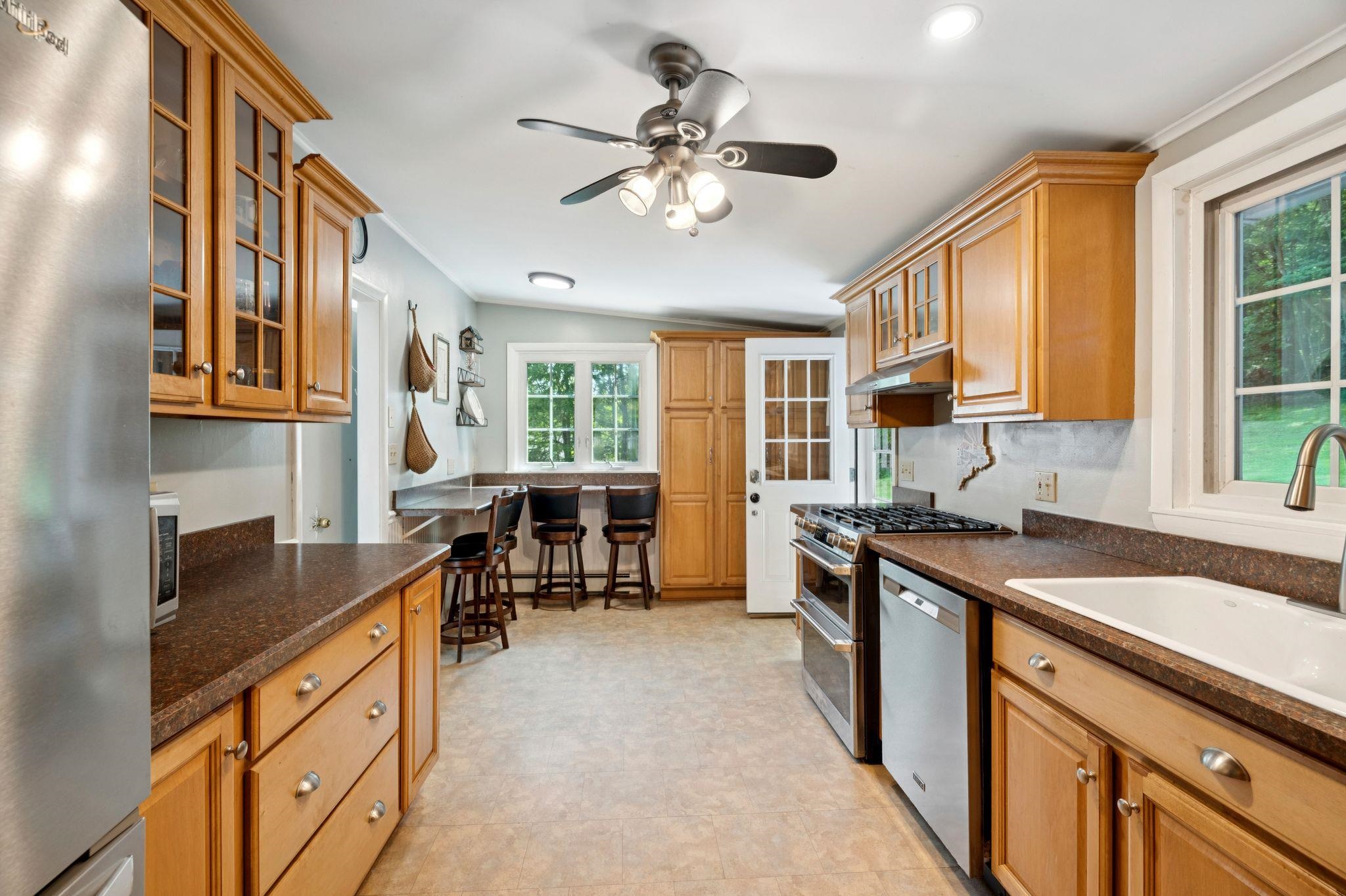 15 Juniper Hill, Claremont, NH 03743