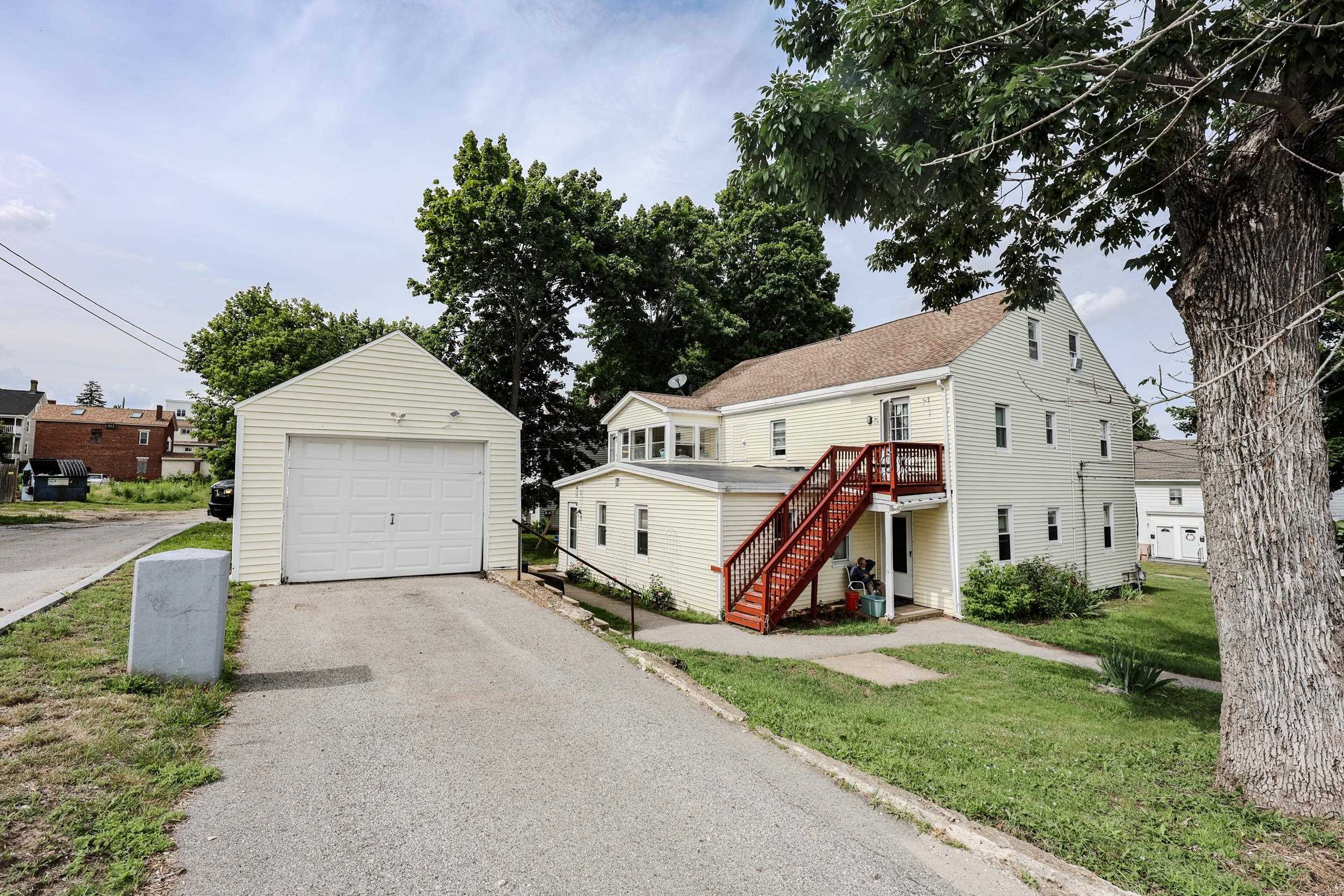 17 Broad Street, Somersworth, NH photo 3