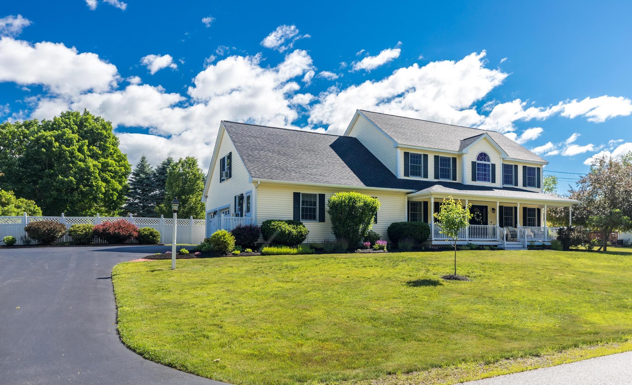 7 Lisa Ln, Rochester, NH 03868