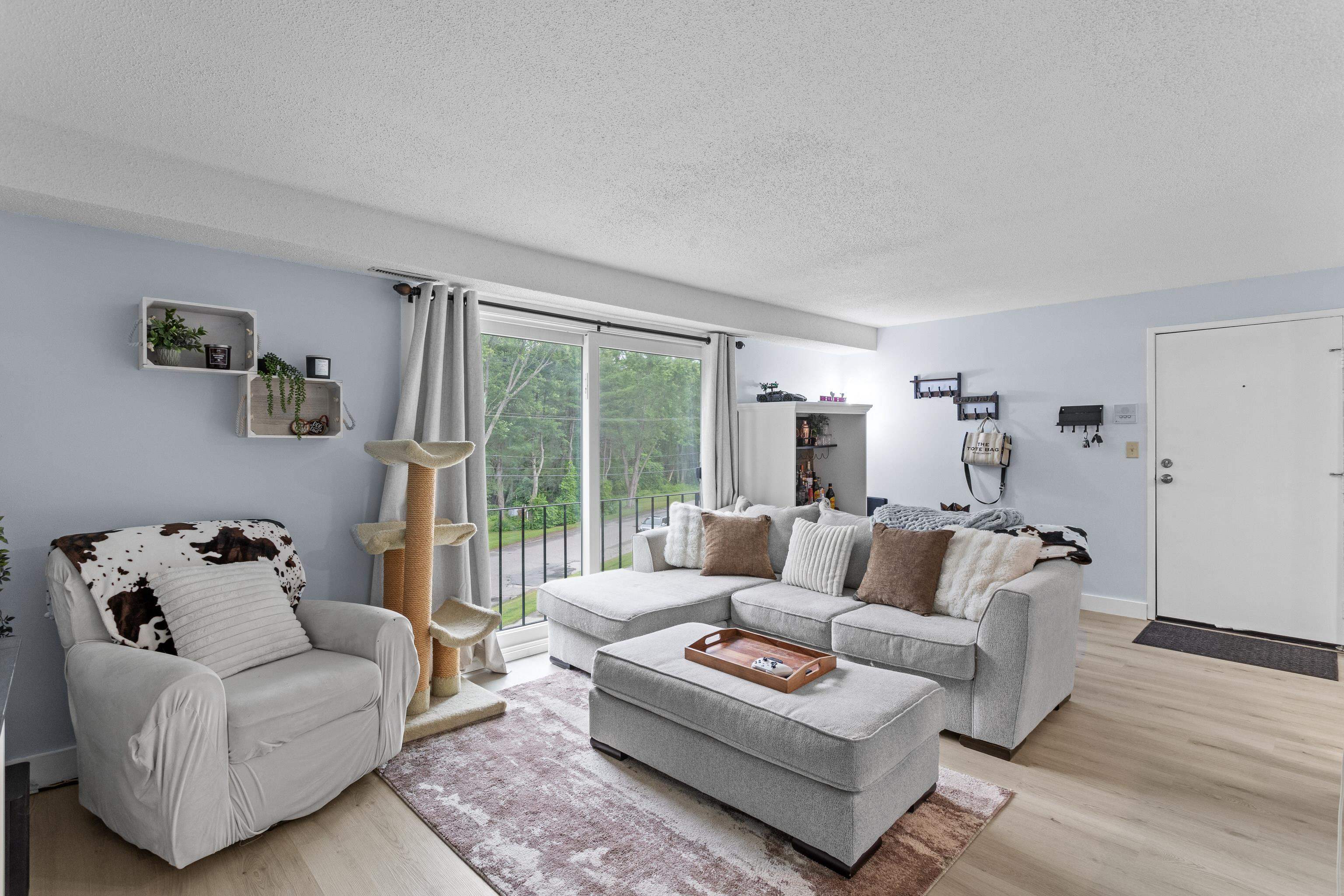 3 Brookside Dr #10, Exeter, NH 03833