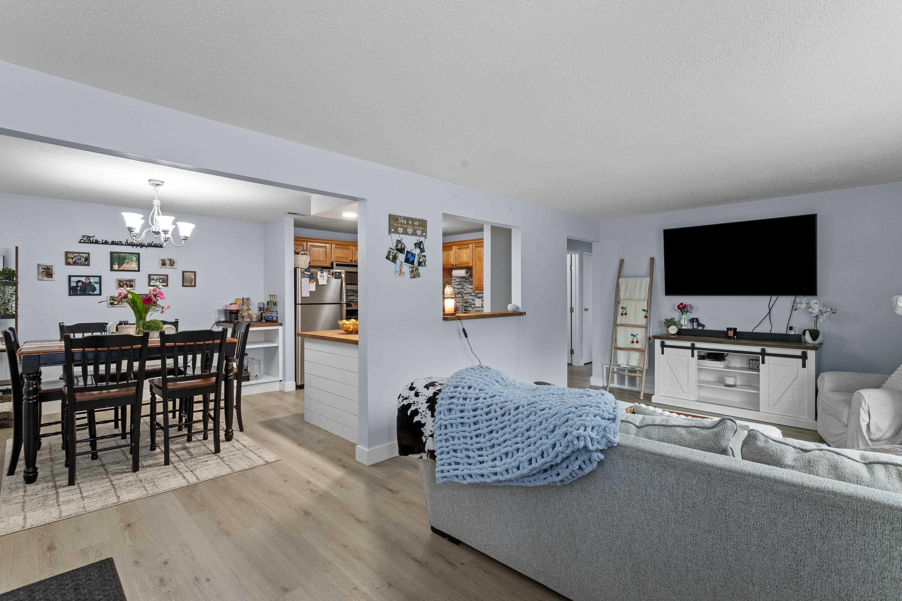 3 Brookside Dr #10, Exeter, NH 03833