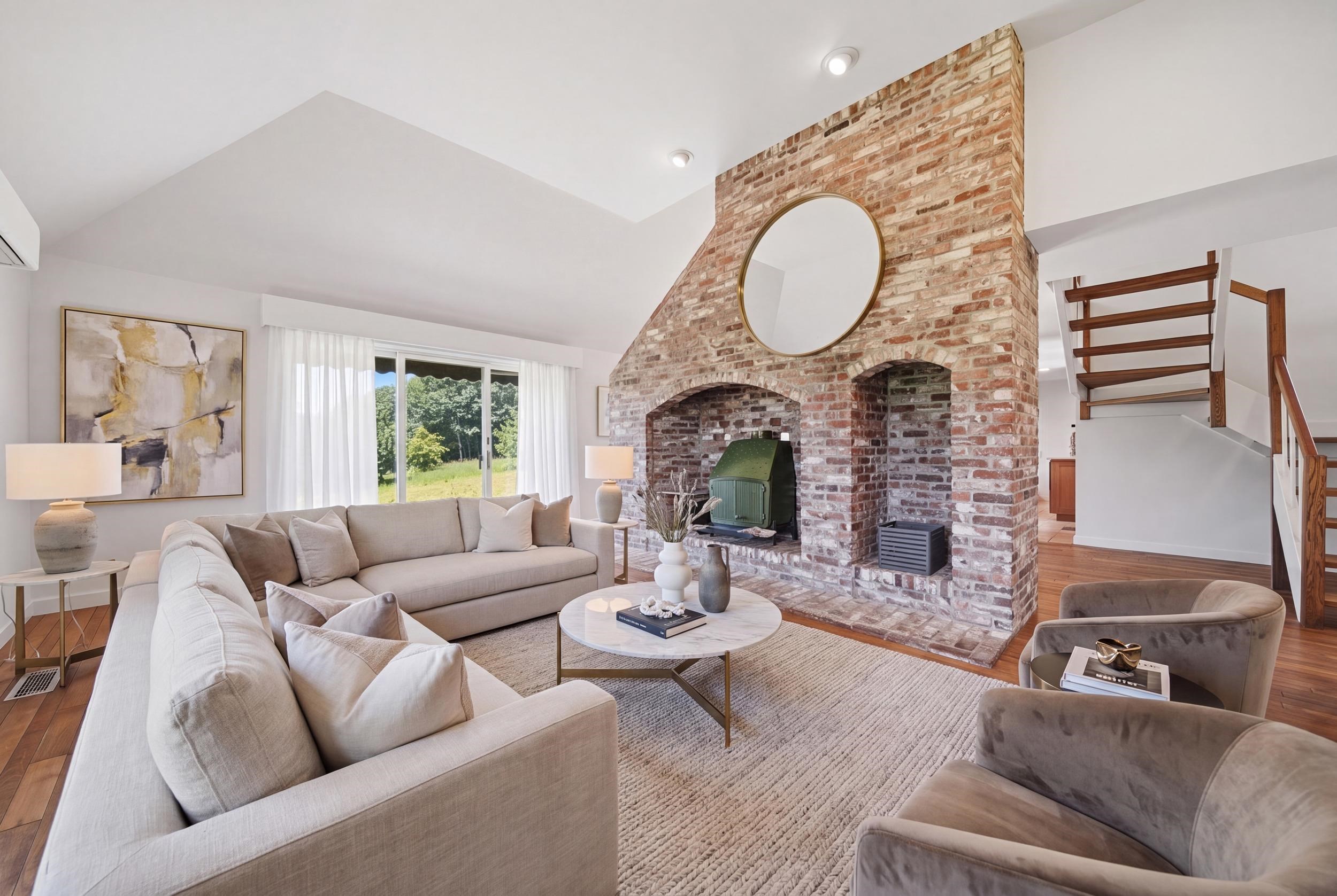 29 Stiles Farm Rd, Wilton, NH 03086
