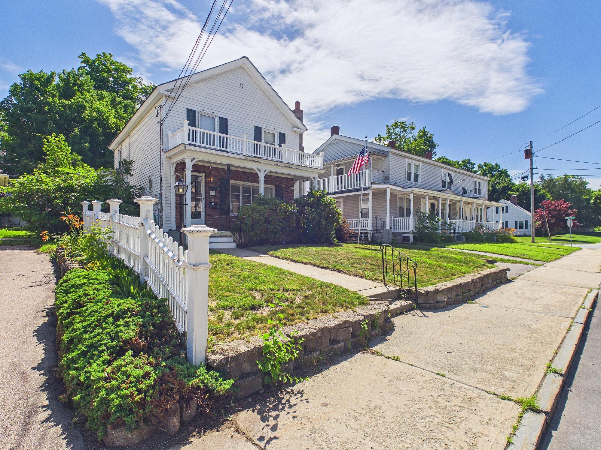 29 Manchester St, Nashua, NH 03064