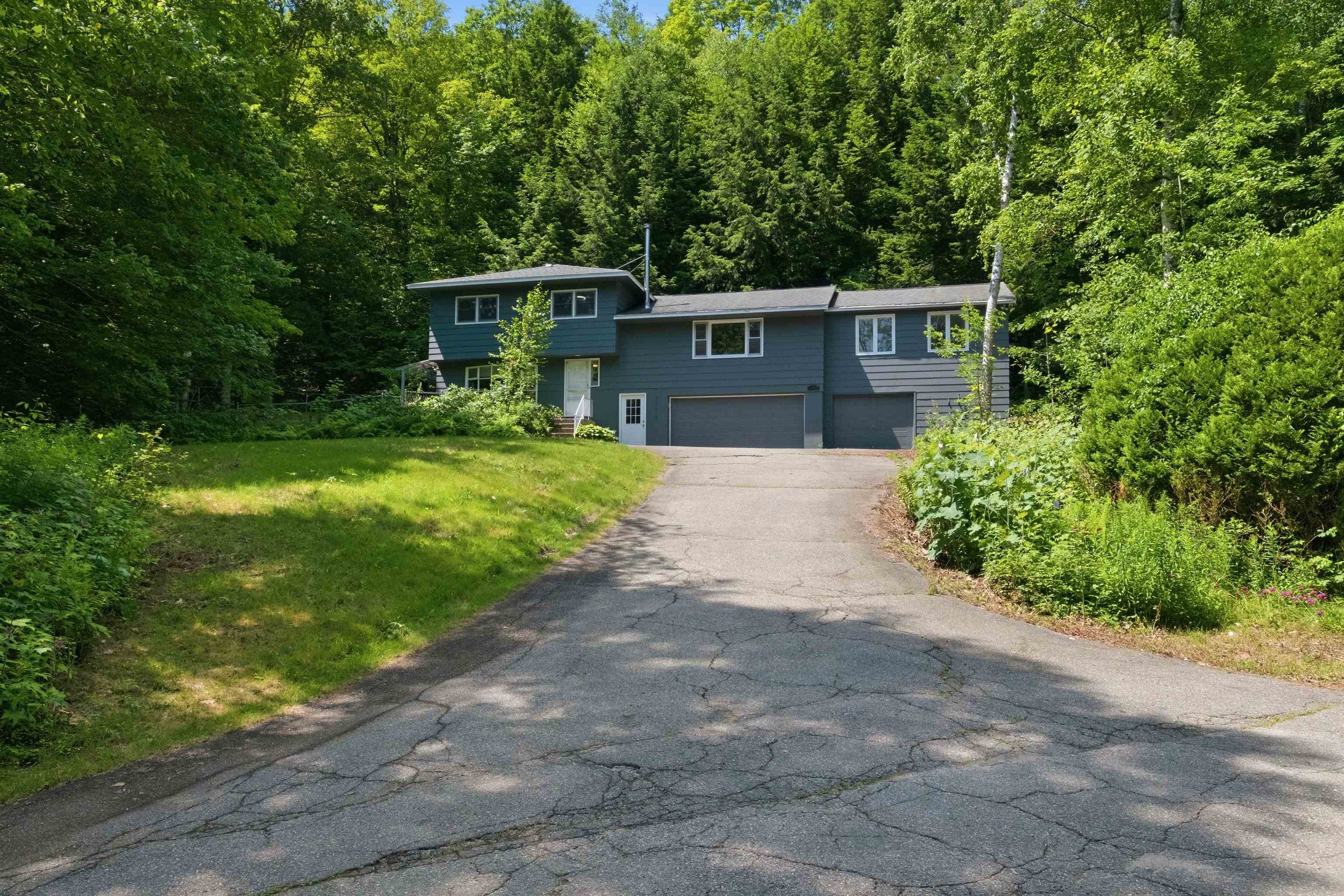 12 Ivy Ln, Plymouth, NH 03264