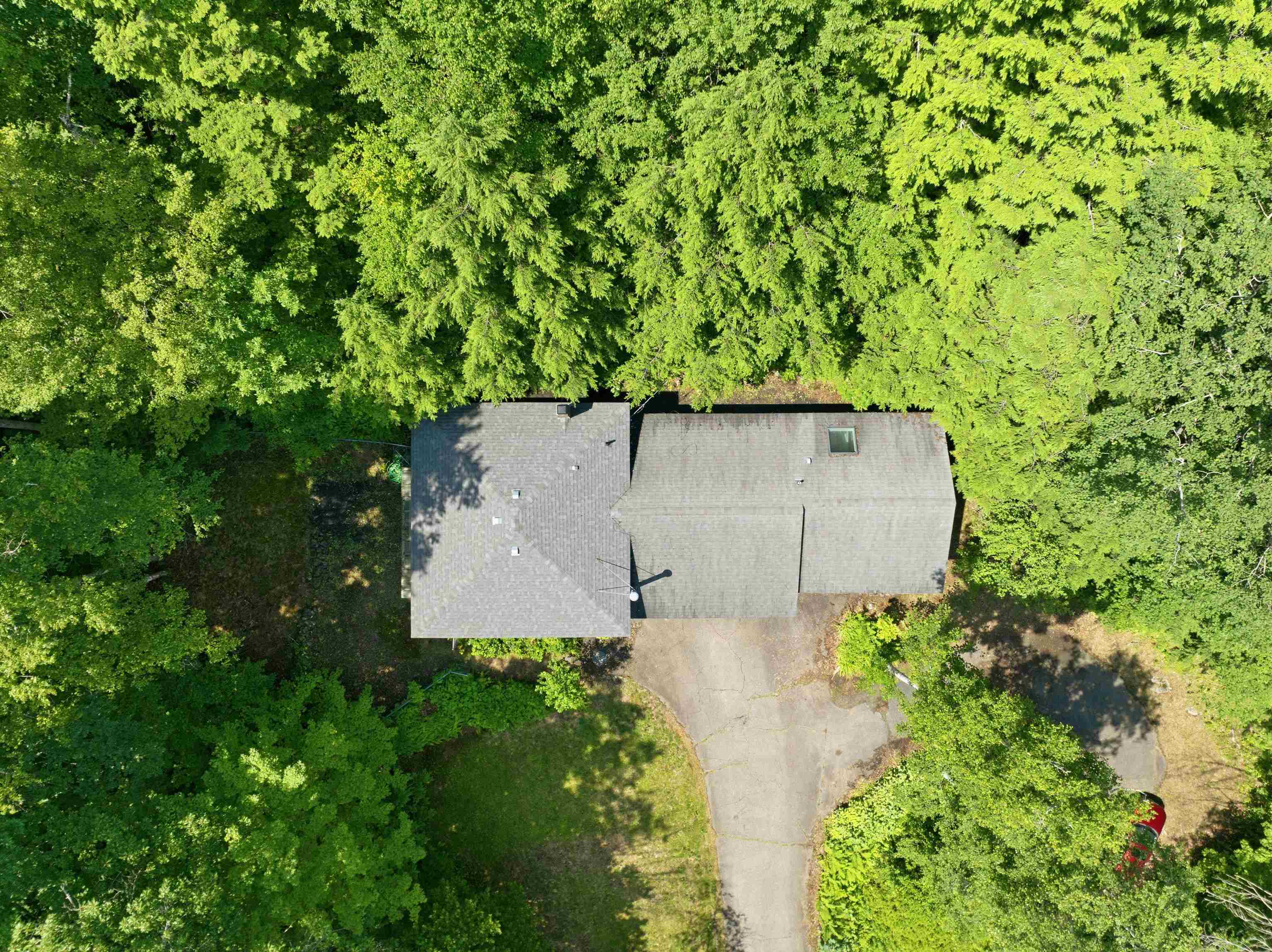12 Ivy Ln, Plymouth, NH 03264