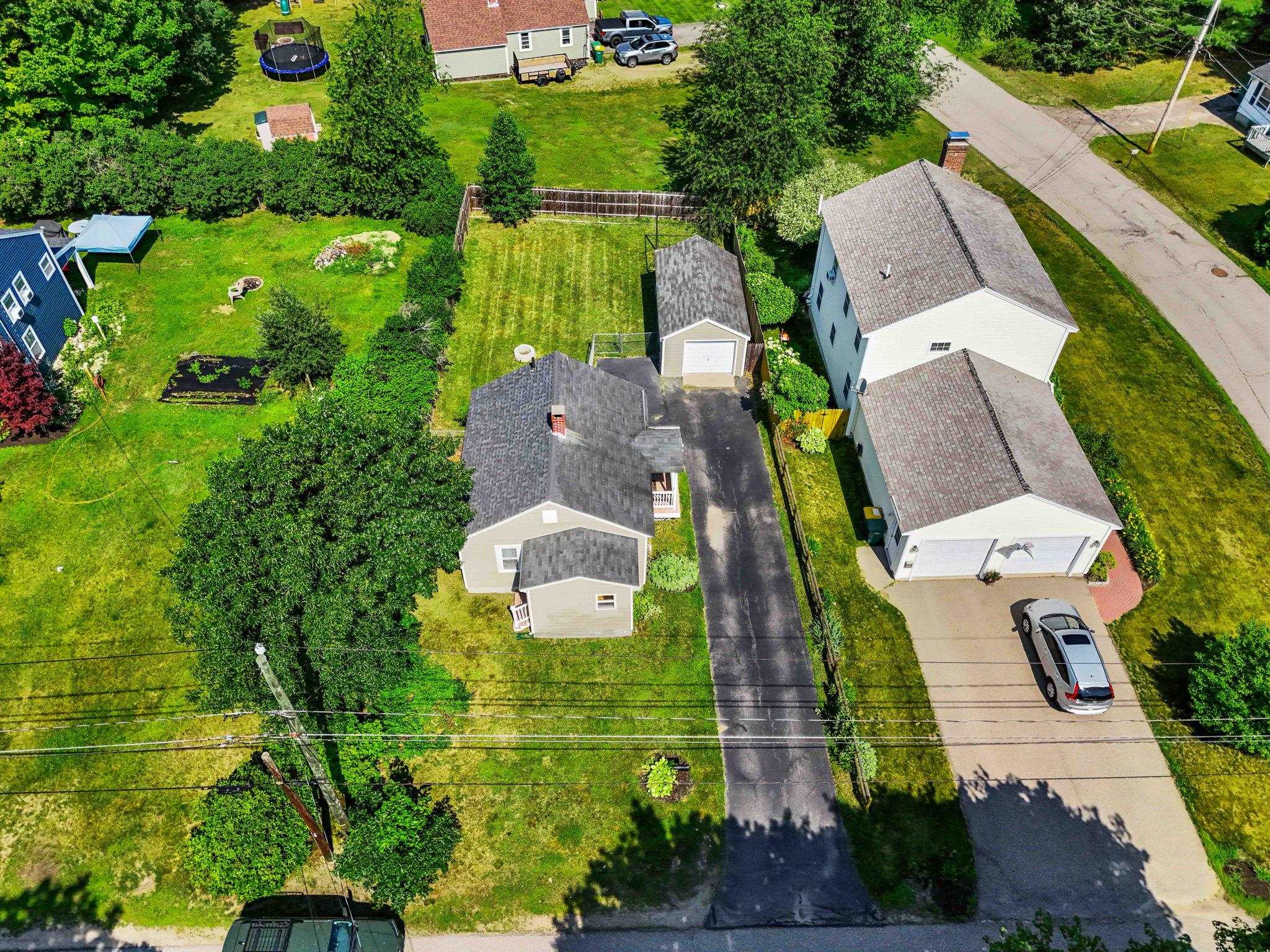 28 Mcduffee St, Rochester, NH 03867