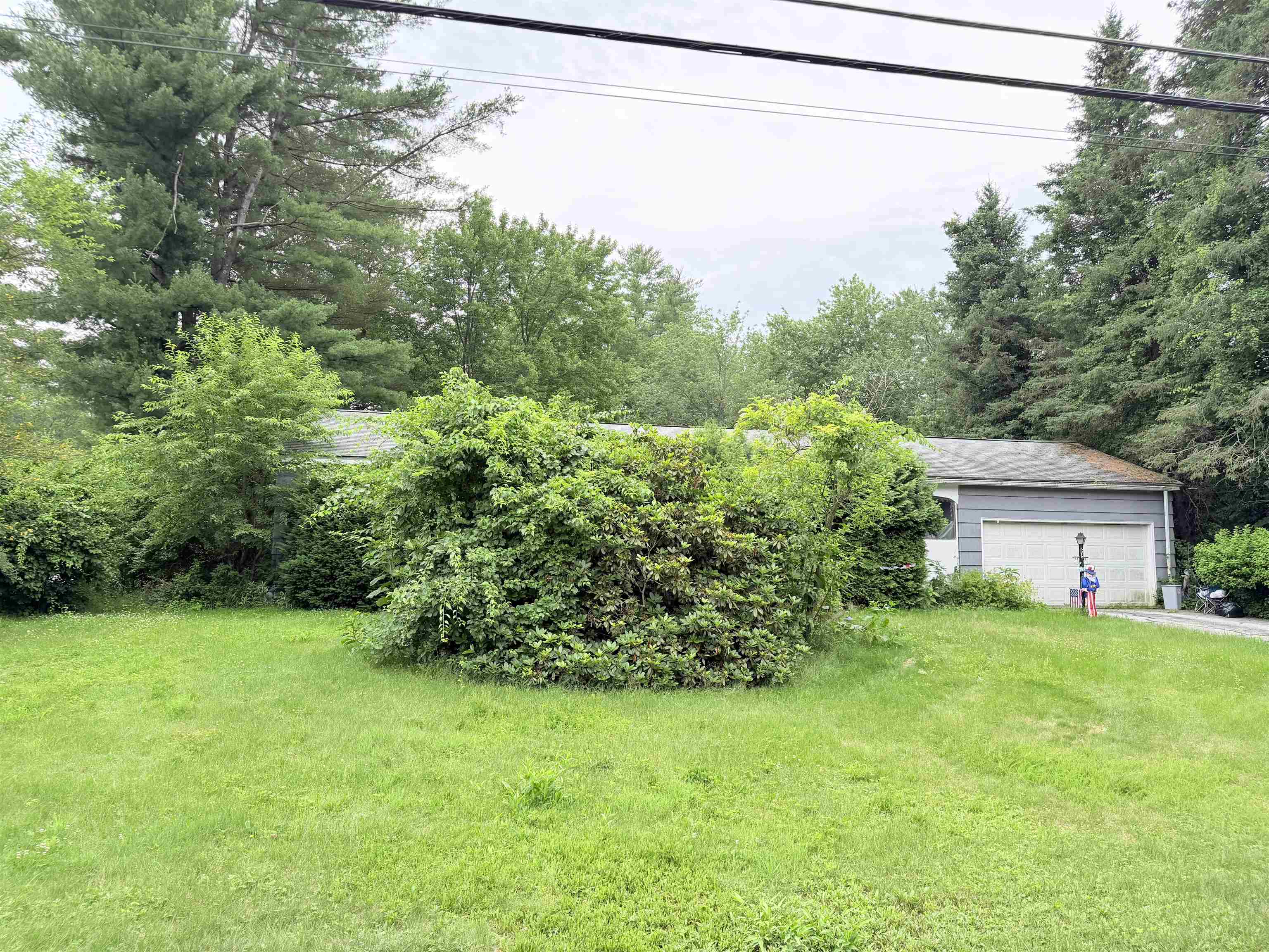 65 River Rd, Allenstown, NH 03275