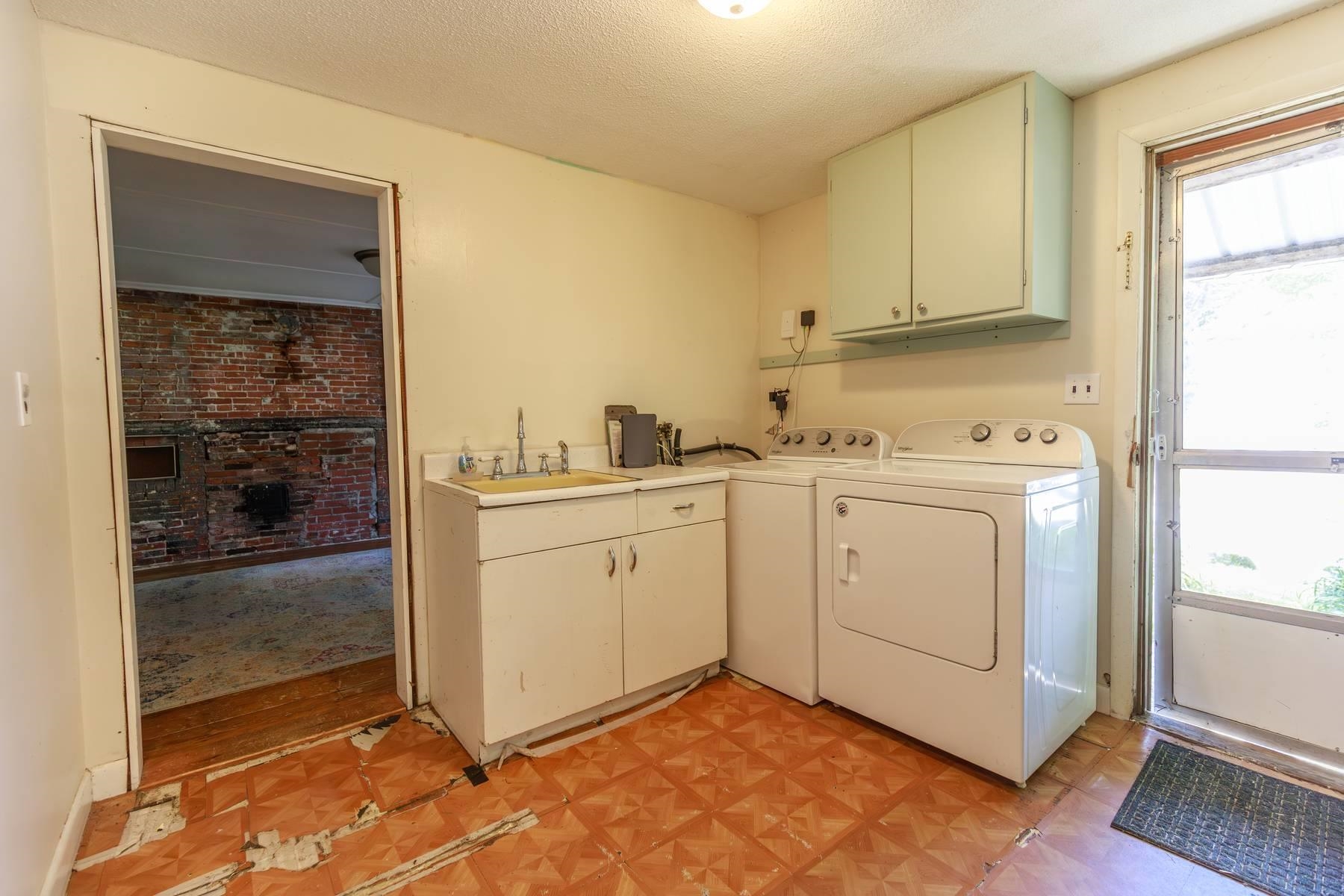 12 Wilder St, Peterborough, NH 03458