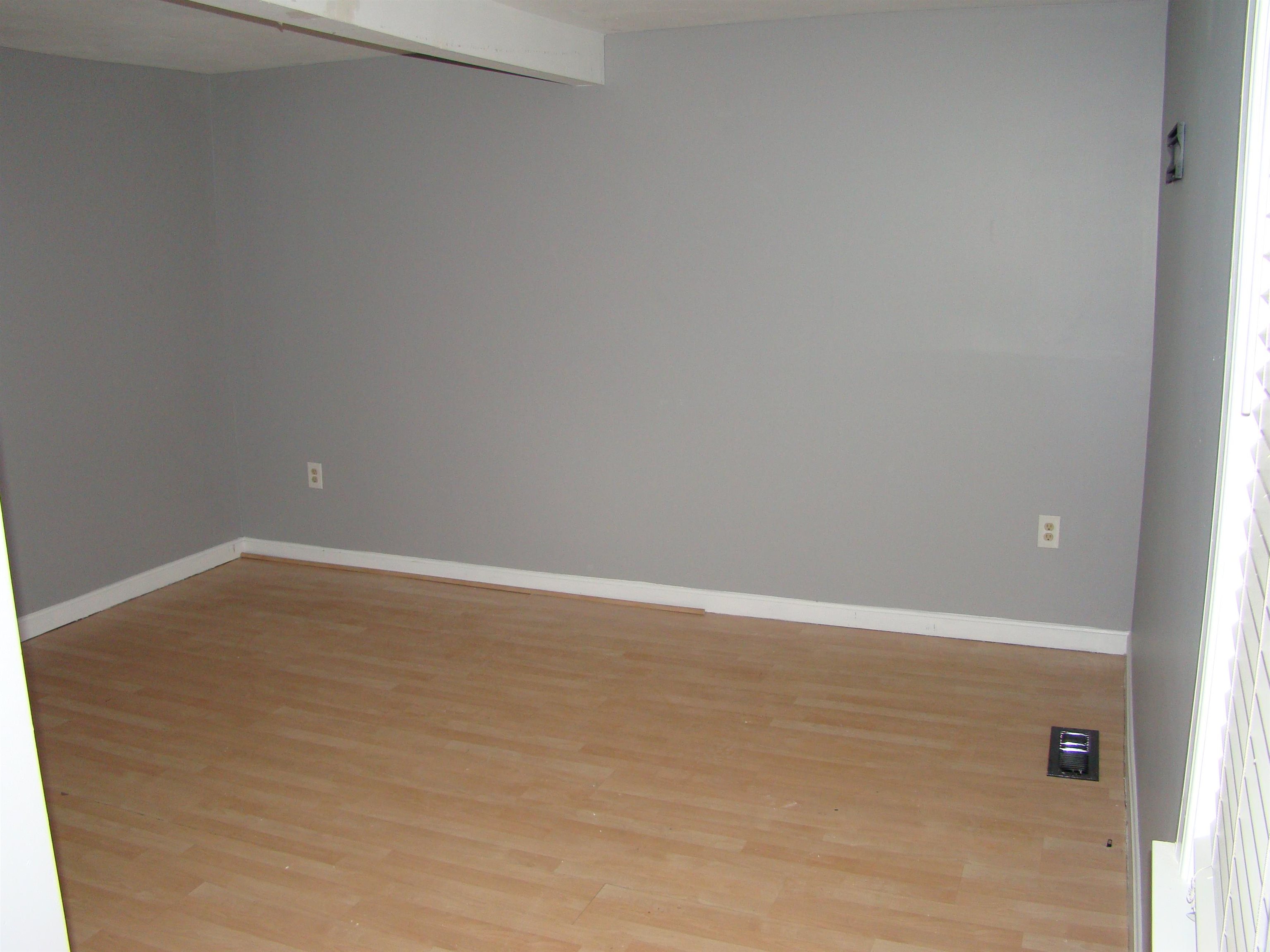 Photo 10 of 32